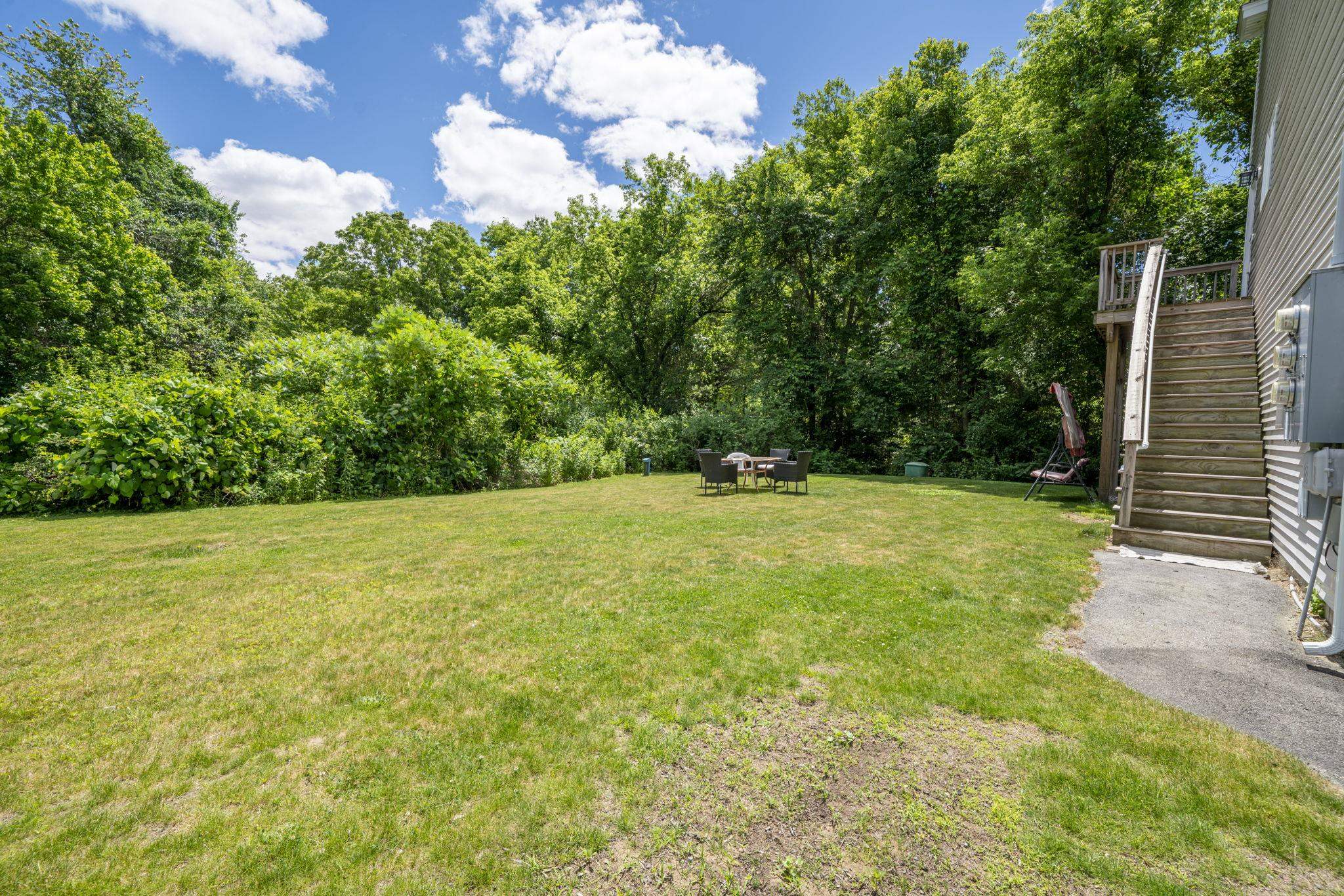 3A Weymouth Rd, Londonderry, NH 03053