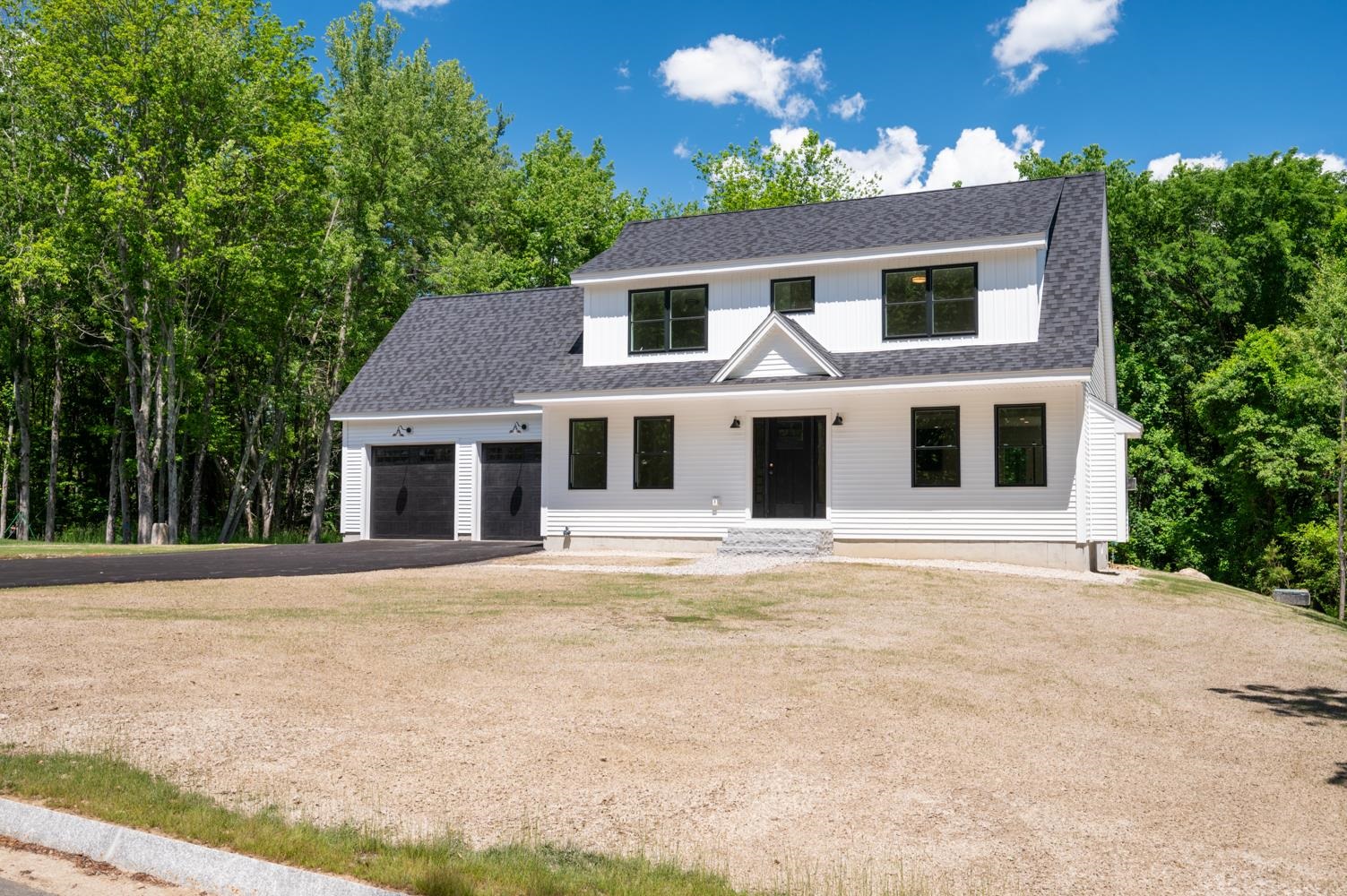 5 Valley Rd, Somersworth, NH 03878