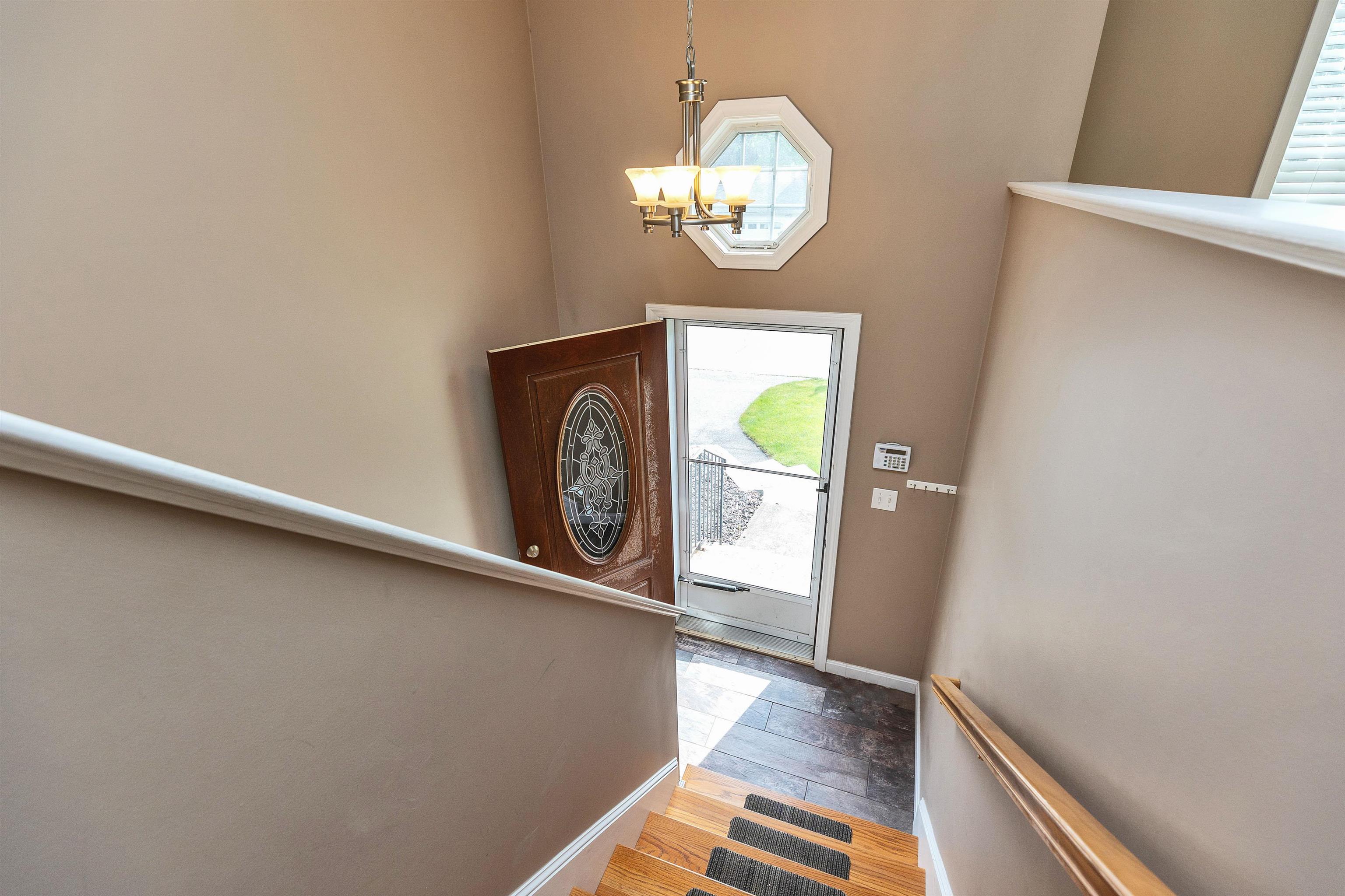 230 Lovering St, Manchester, NH 03109