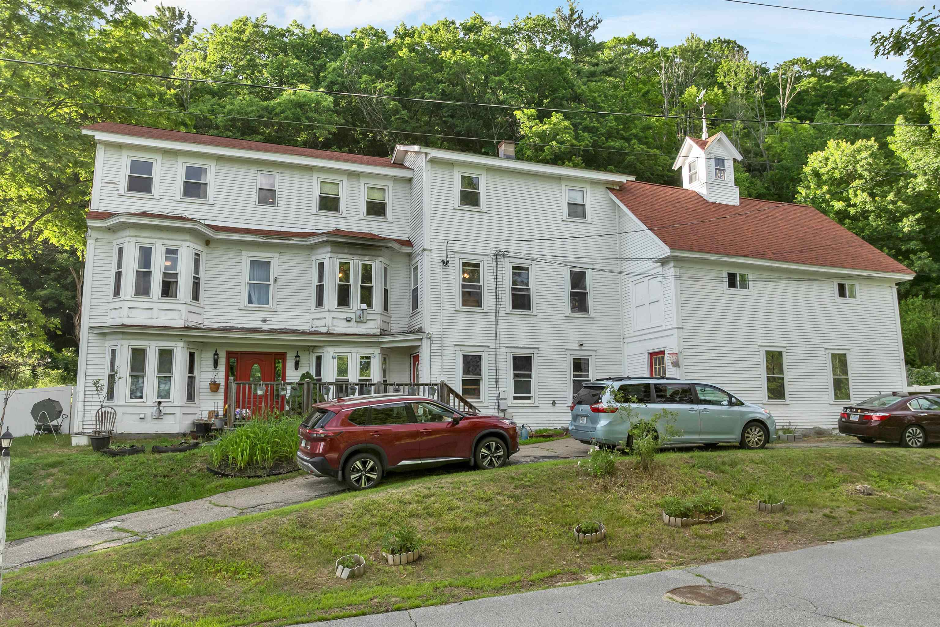 25 Cedar St, Bristol, NH 03222