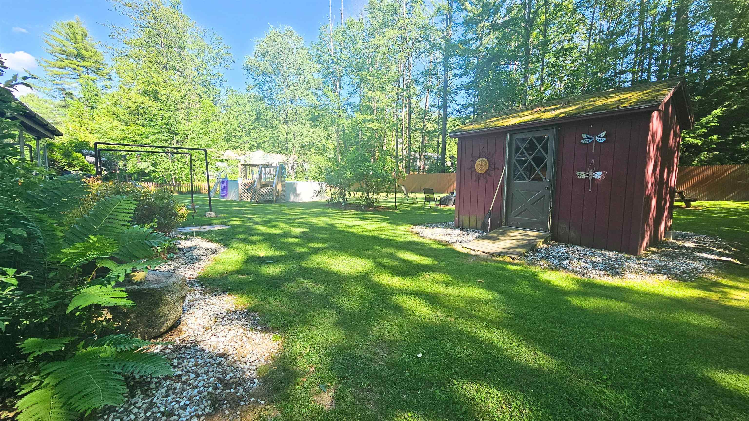 45 Ledgewood Rd, Claremont, NH 03743