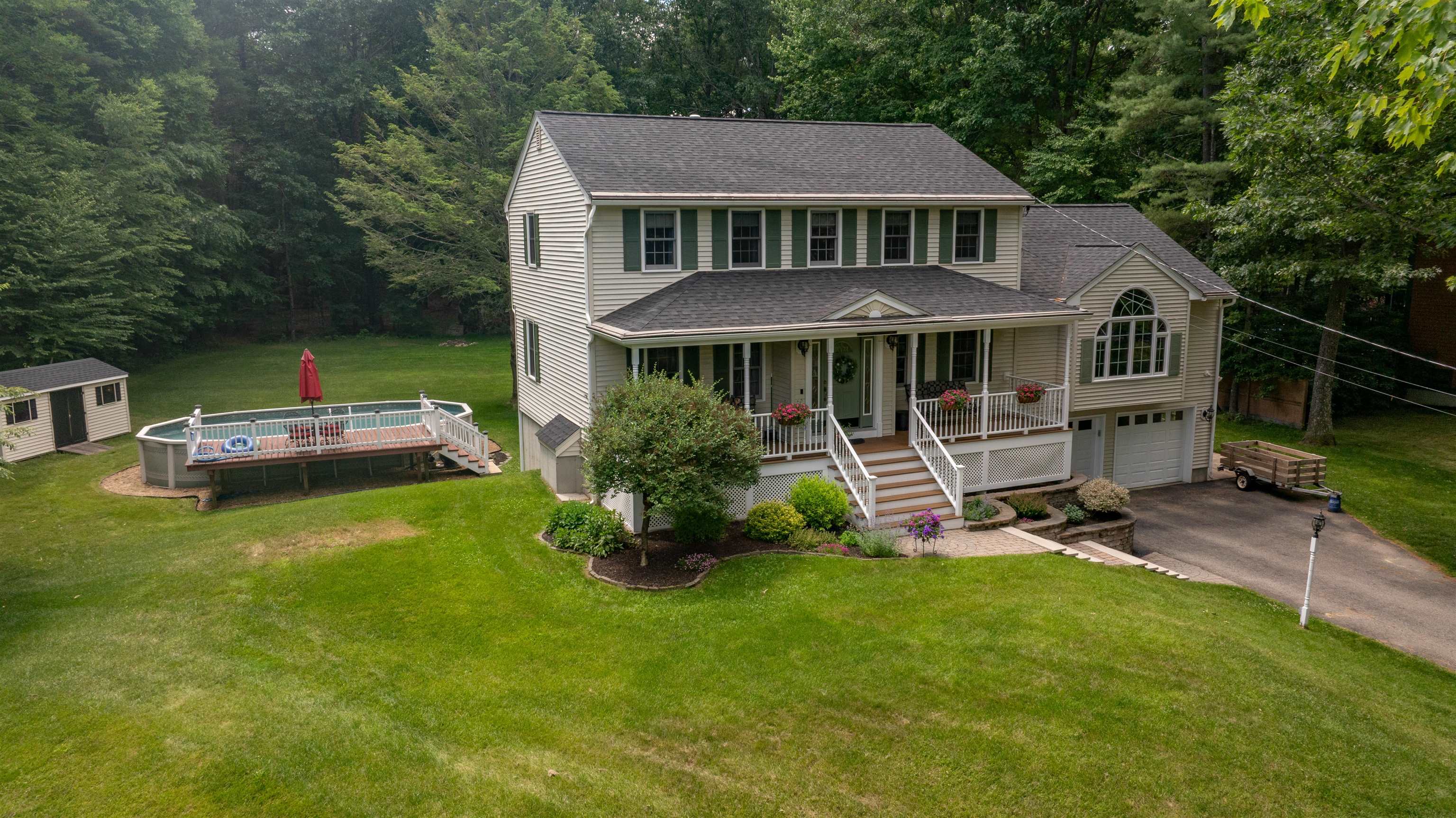 32 Kristin Dr, Derry, NH 03038