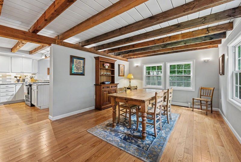 58 Heath St, Newton, NH 03858
