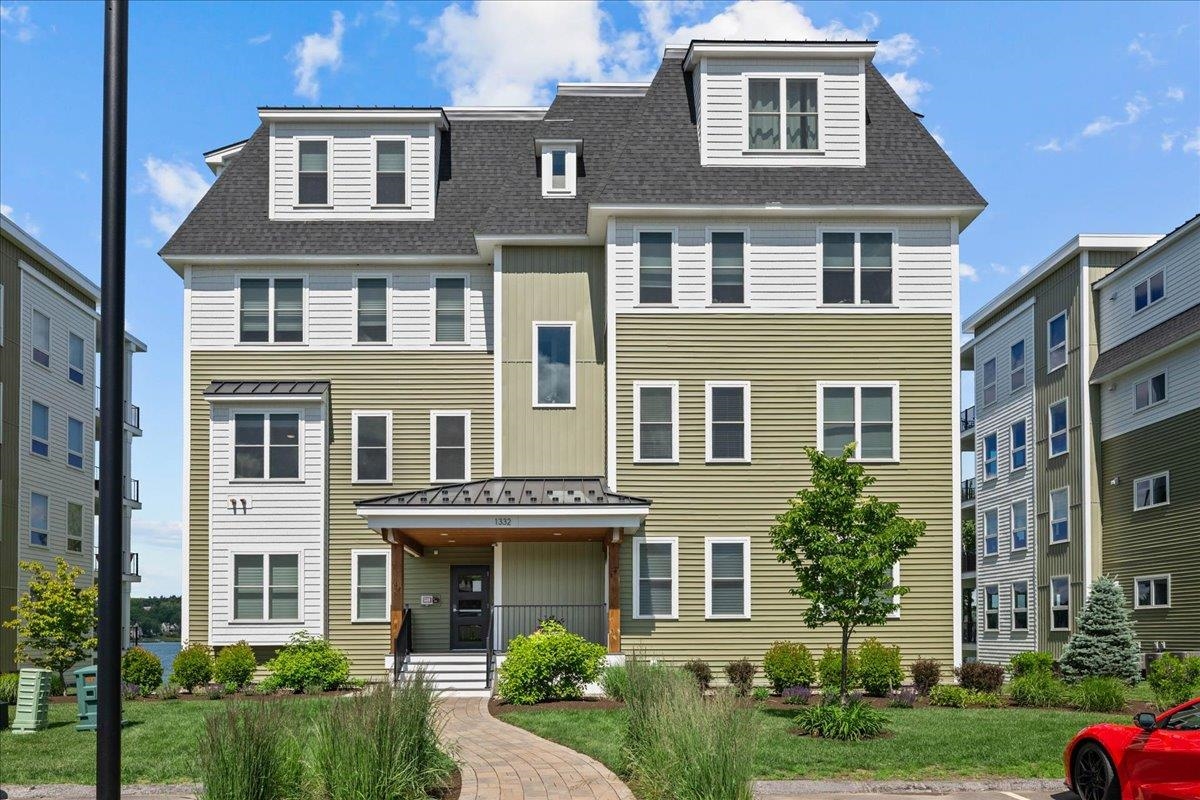 1332 Union Ave #4, Laconia, NH 03246