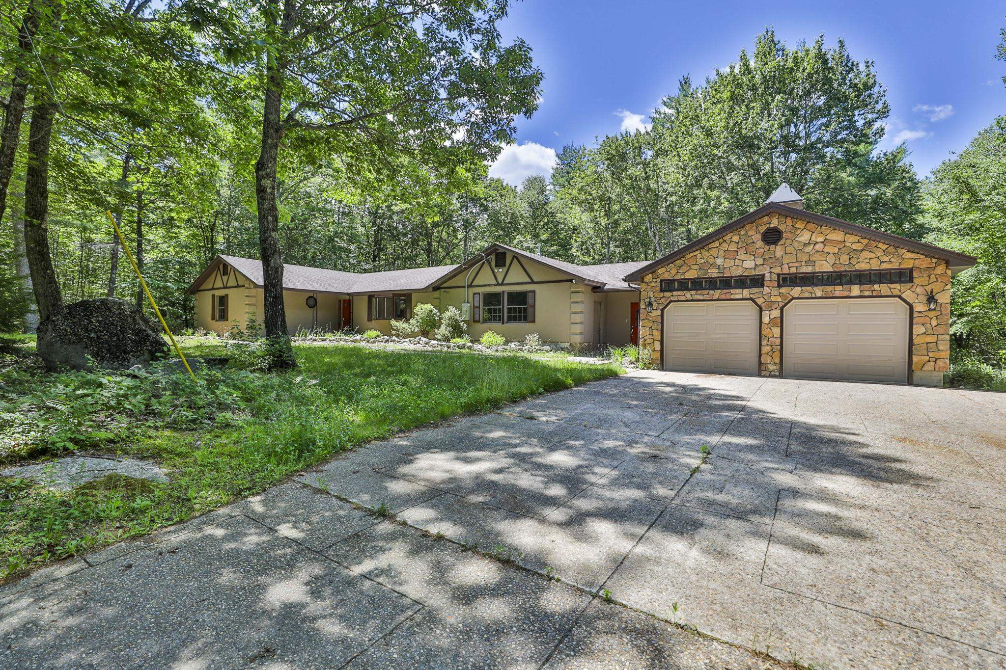 80 Guys Ln, Weare, NH 03281