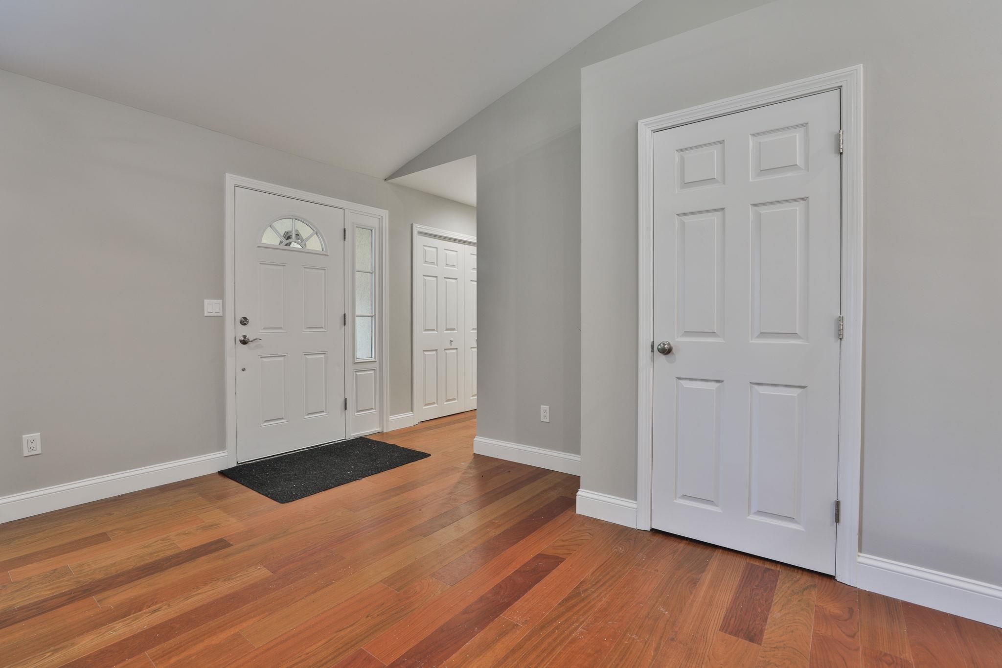 80 Guys Ln, Weare, NH 03281
