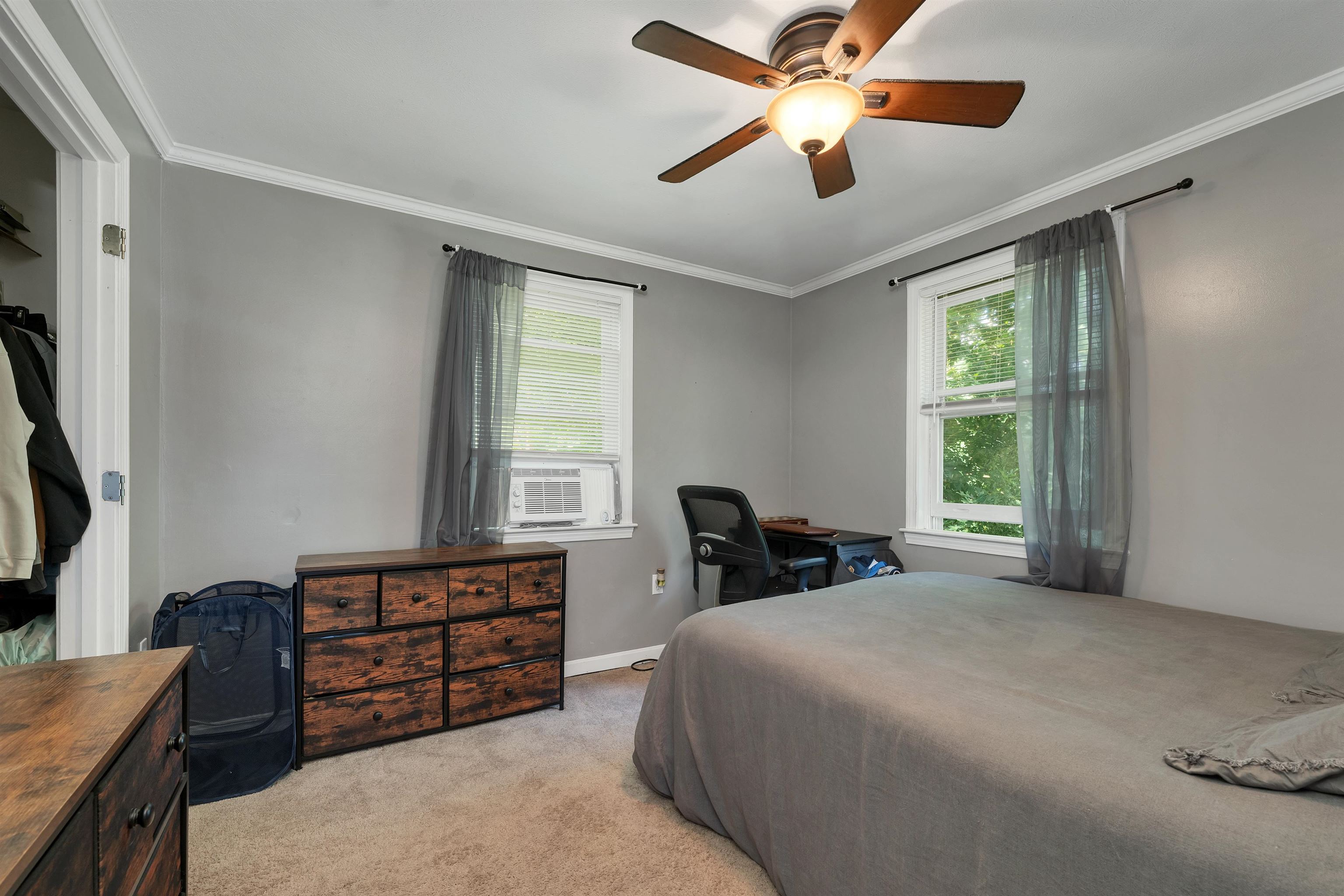 30 Brickyard Dr, Litchfield, NH 03052