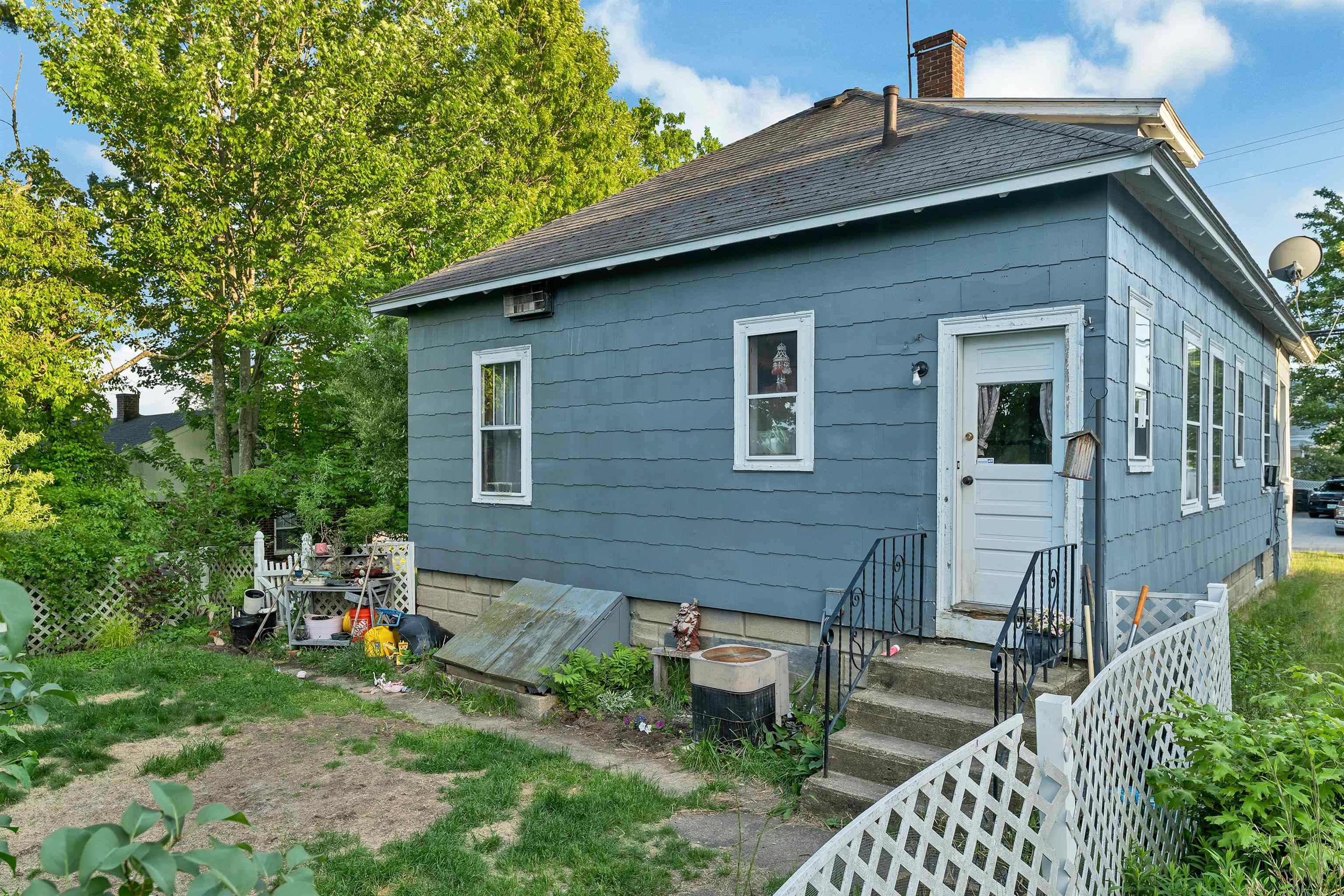 315 Mast Rd, Manchester, NH 03102