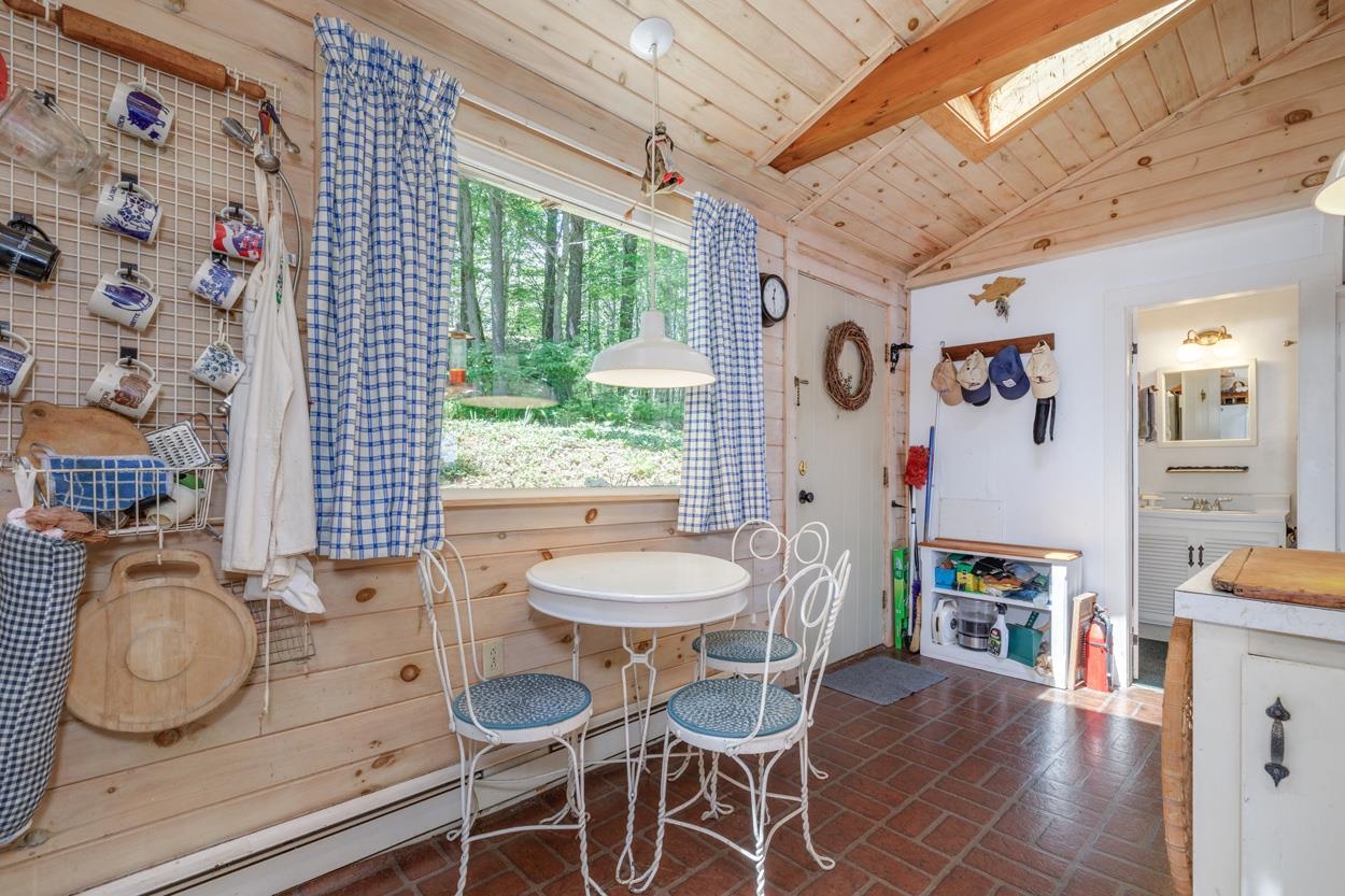 249 North Rd, Deerfield, NH 03037