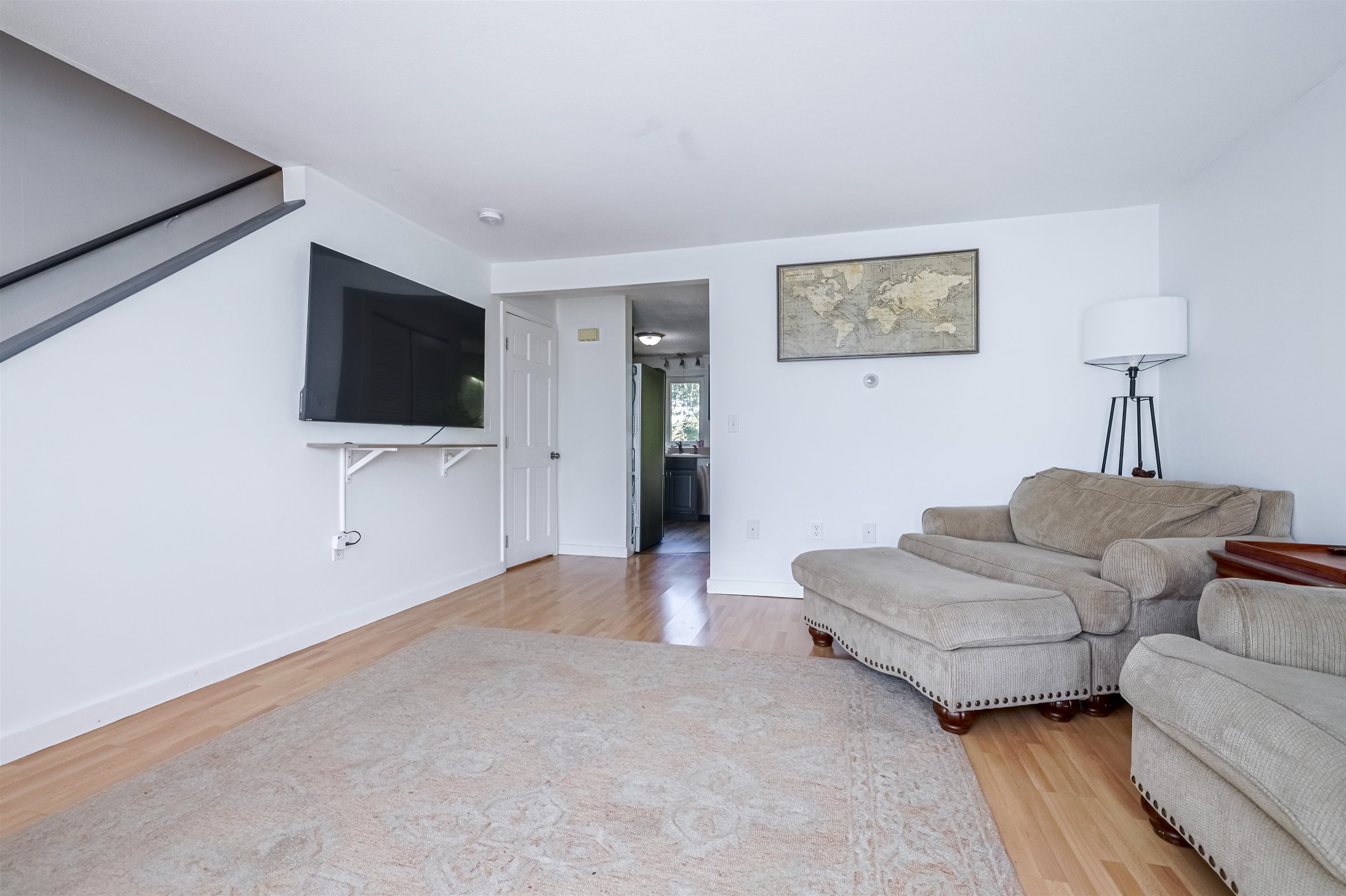16 Auclair Ave, Manchester, NH 03102