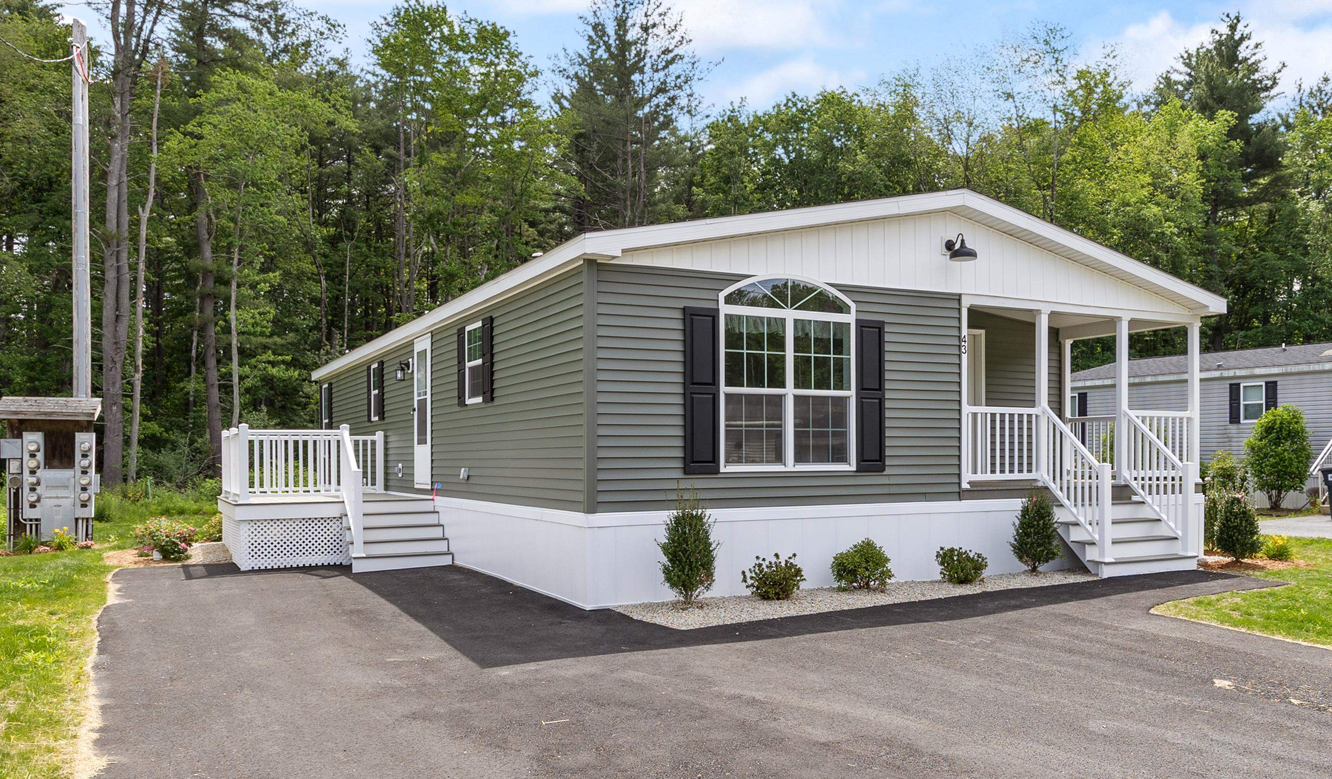 29 Lowell Rd #43, Salem, NH 03079