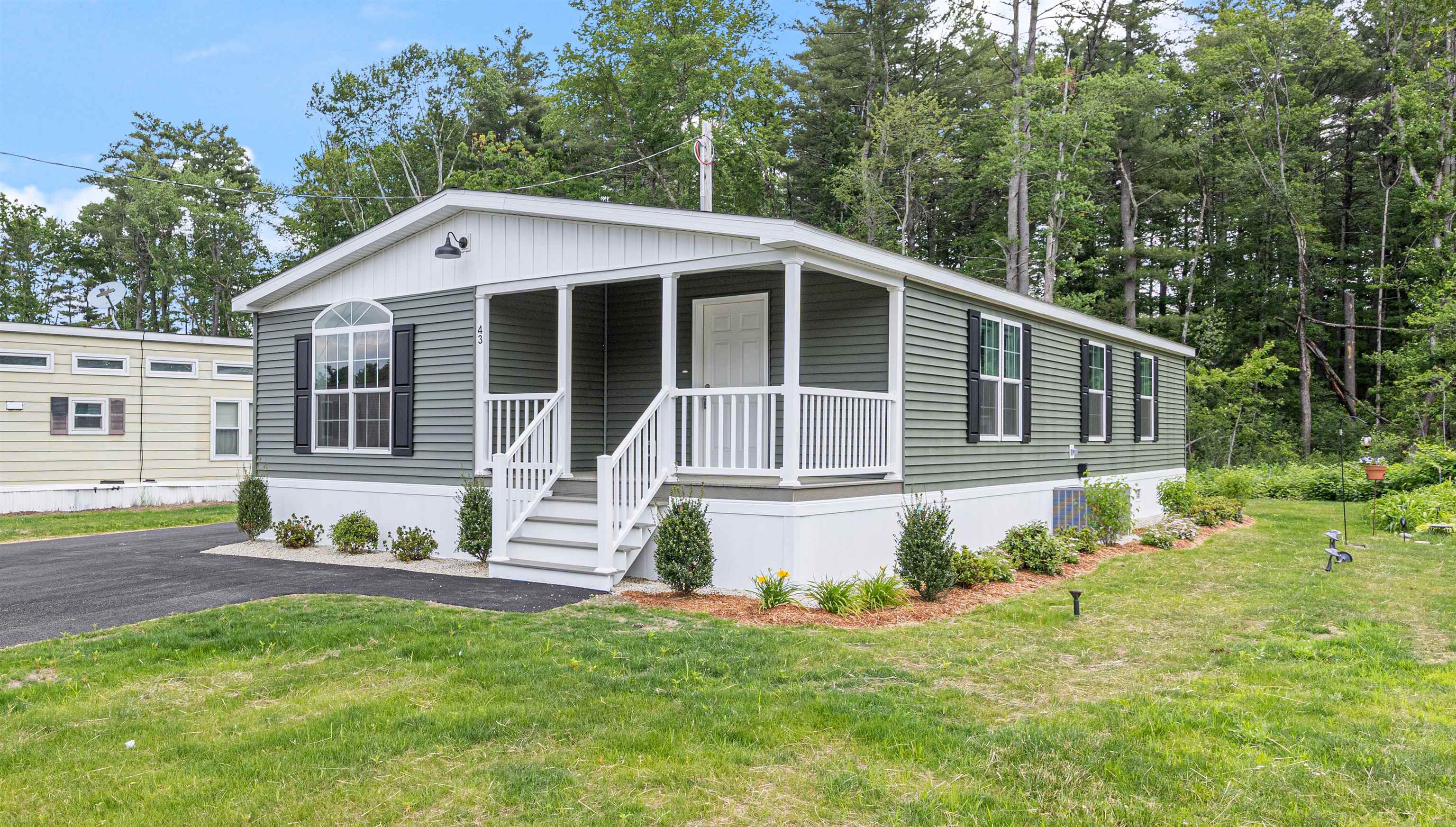 29 Lowell Rd #43, Salem, NH 03079