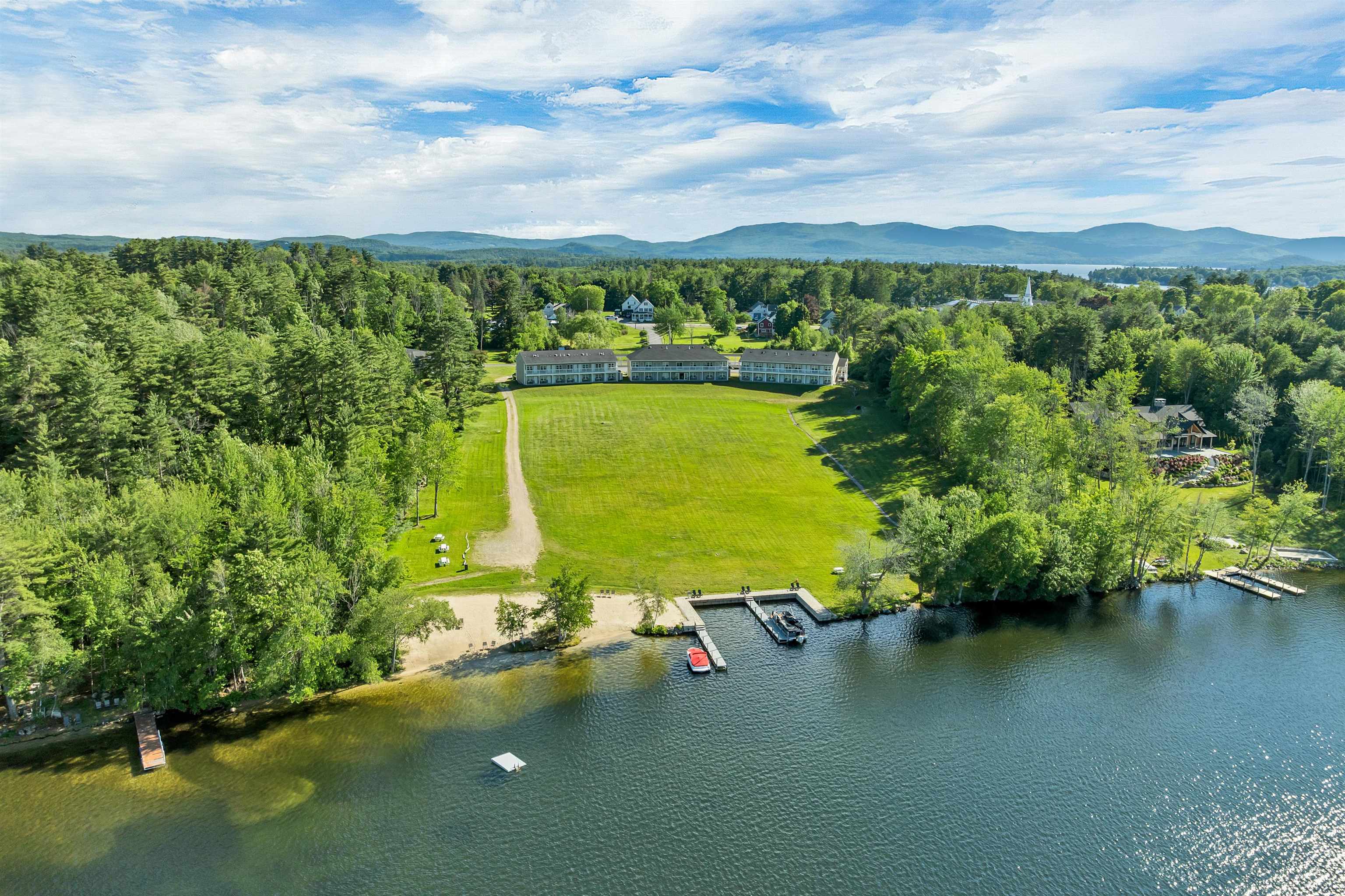 280 - 282 S Main St, Wolfeboro, NH 03894