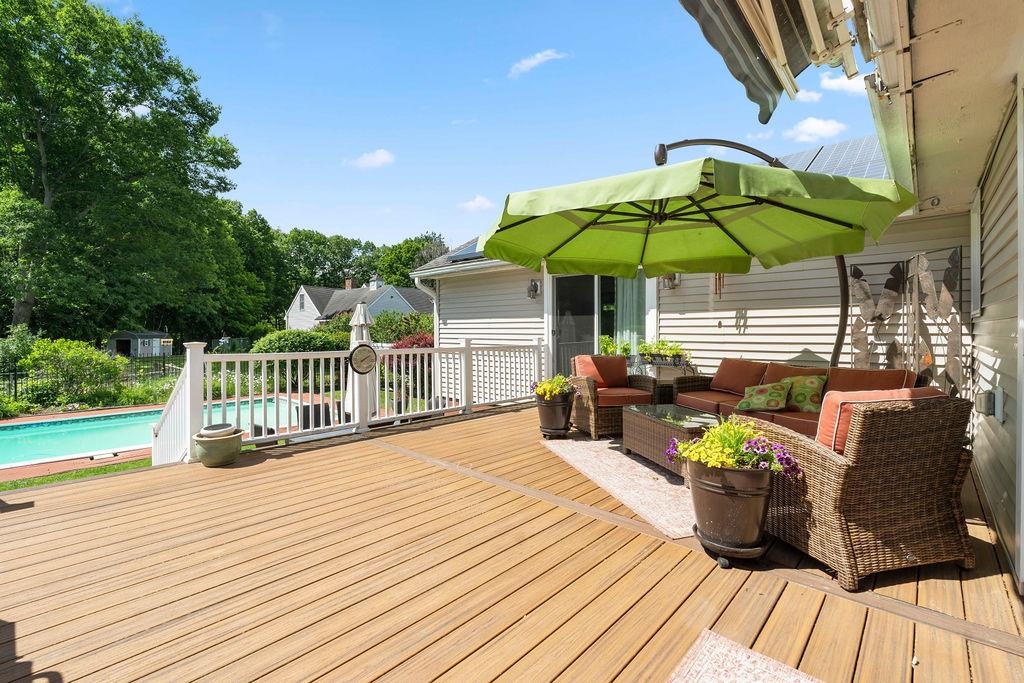 3 Fairway Dr, Greenland, NH 03840