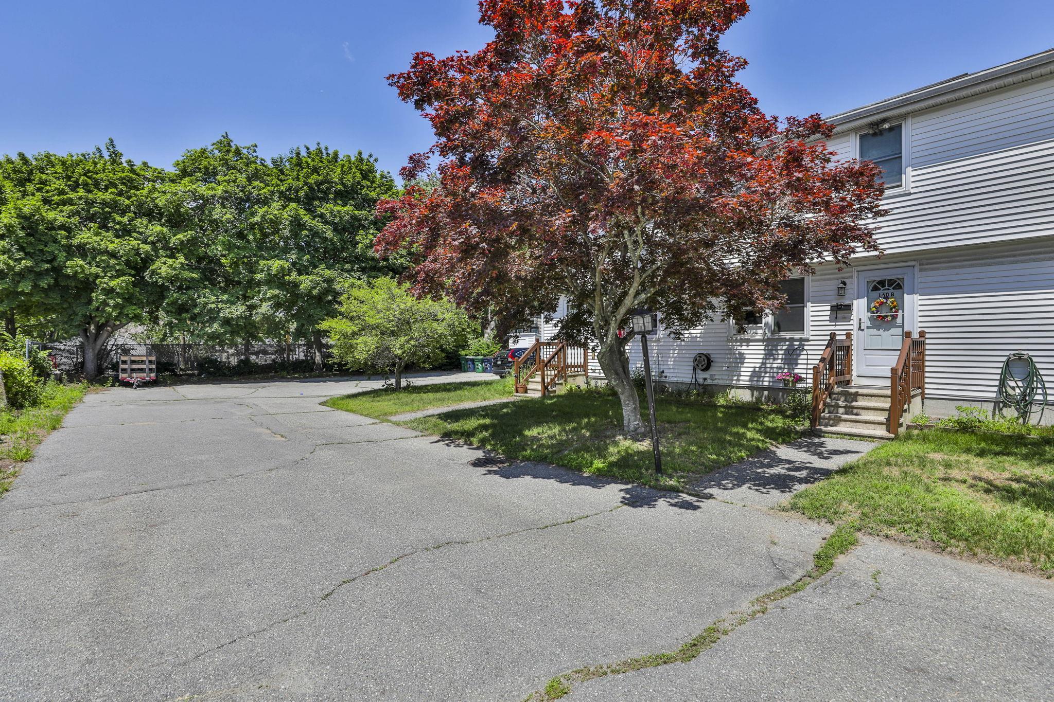 160 West Hollis St #B, Nashua, NH 03060