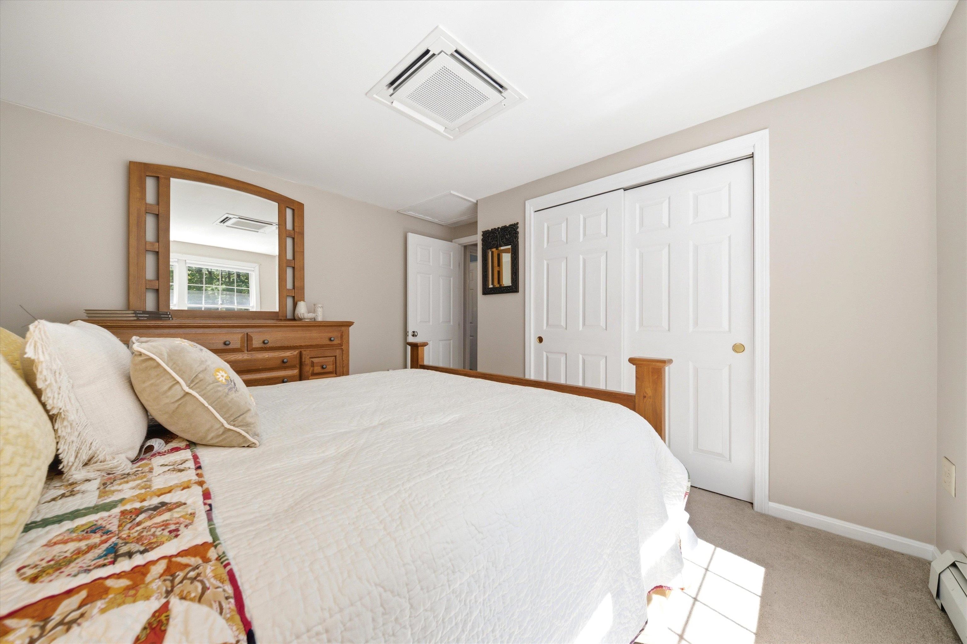 140 Appletree Rd, Auburn, NH 03032
