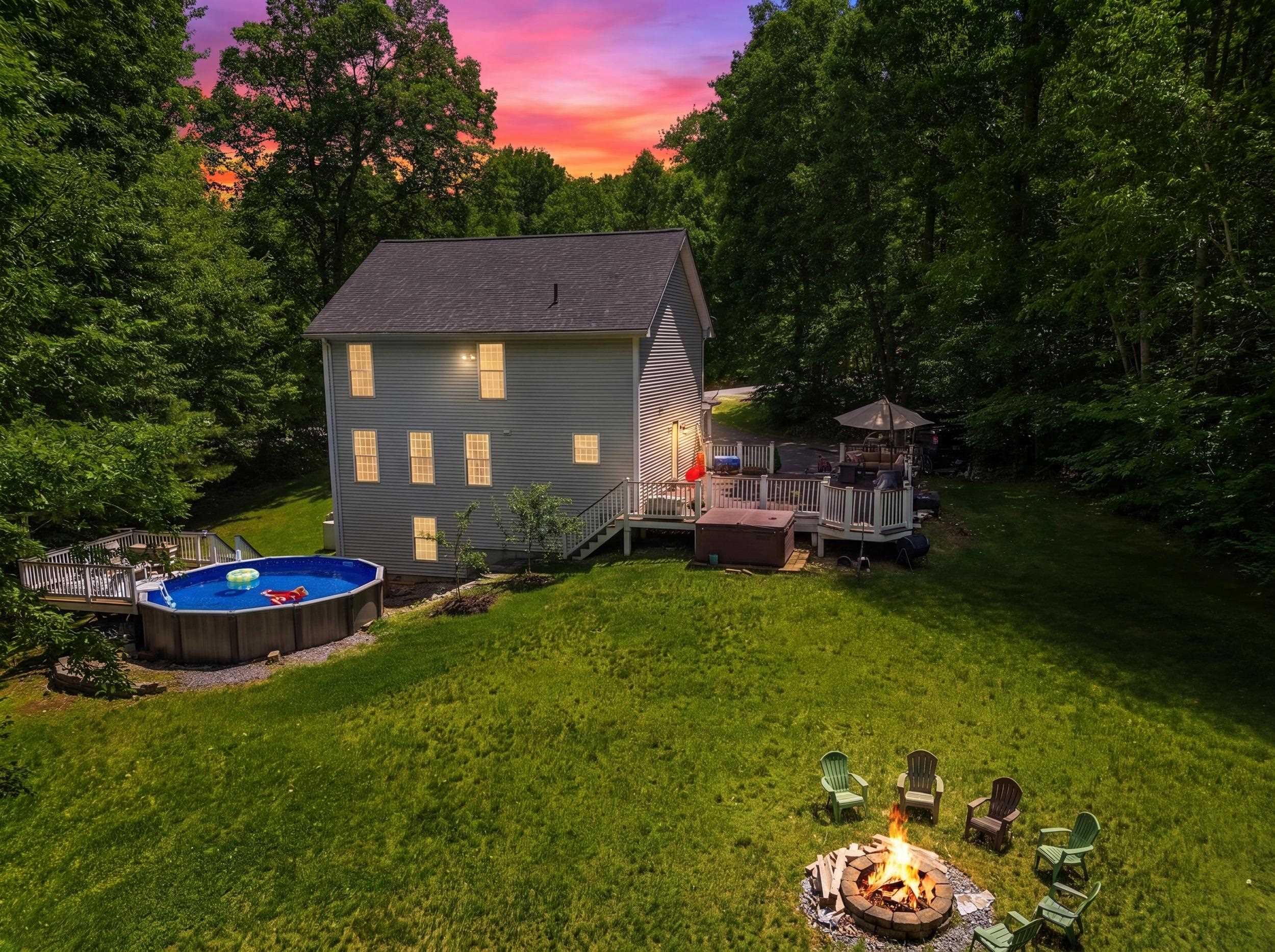 10 Guernsey Ct, Chichester, NH 03258