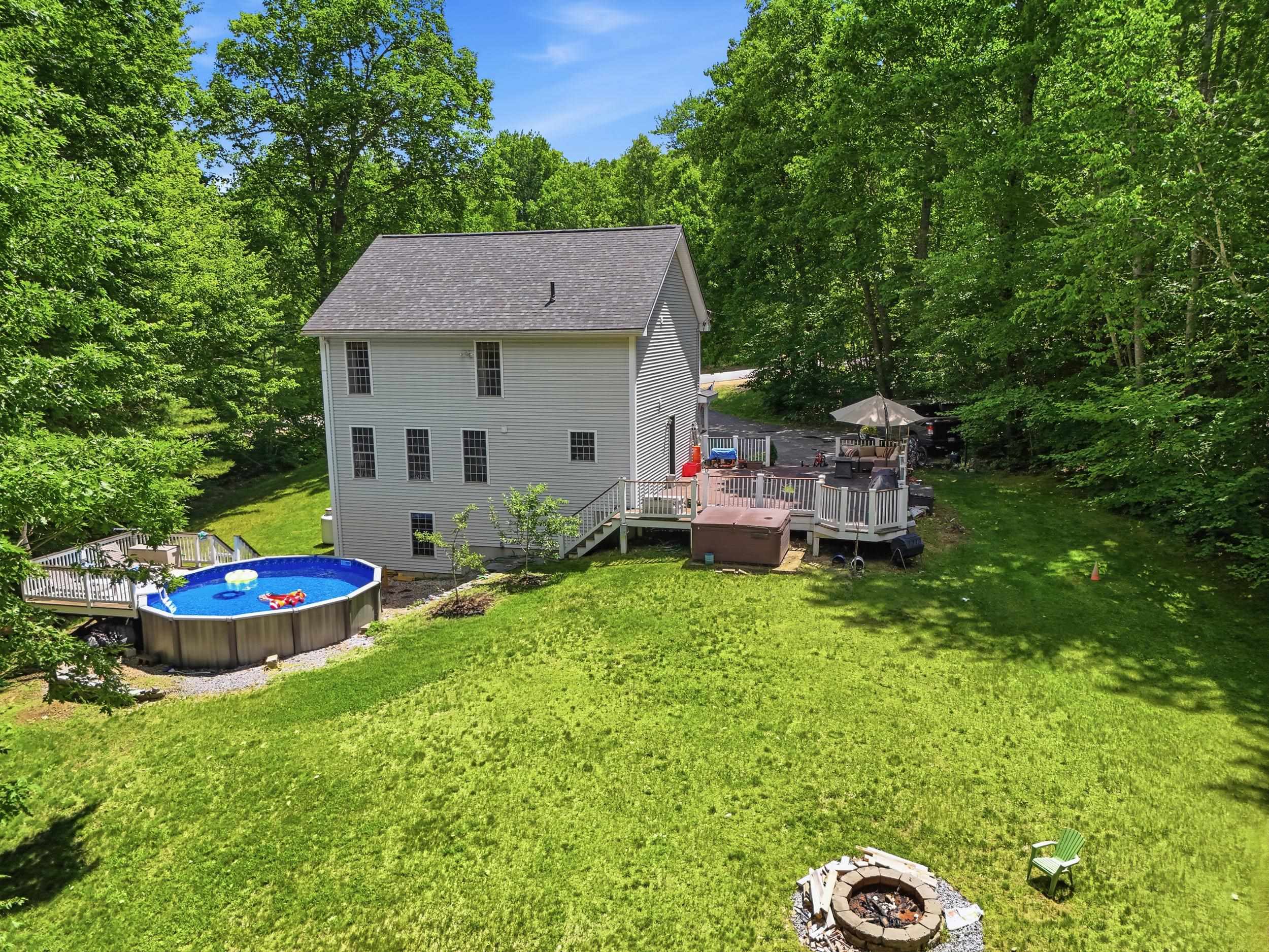 10 Guernsey Ct, Chichester, NH 03258
