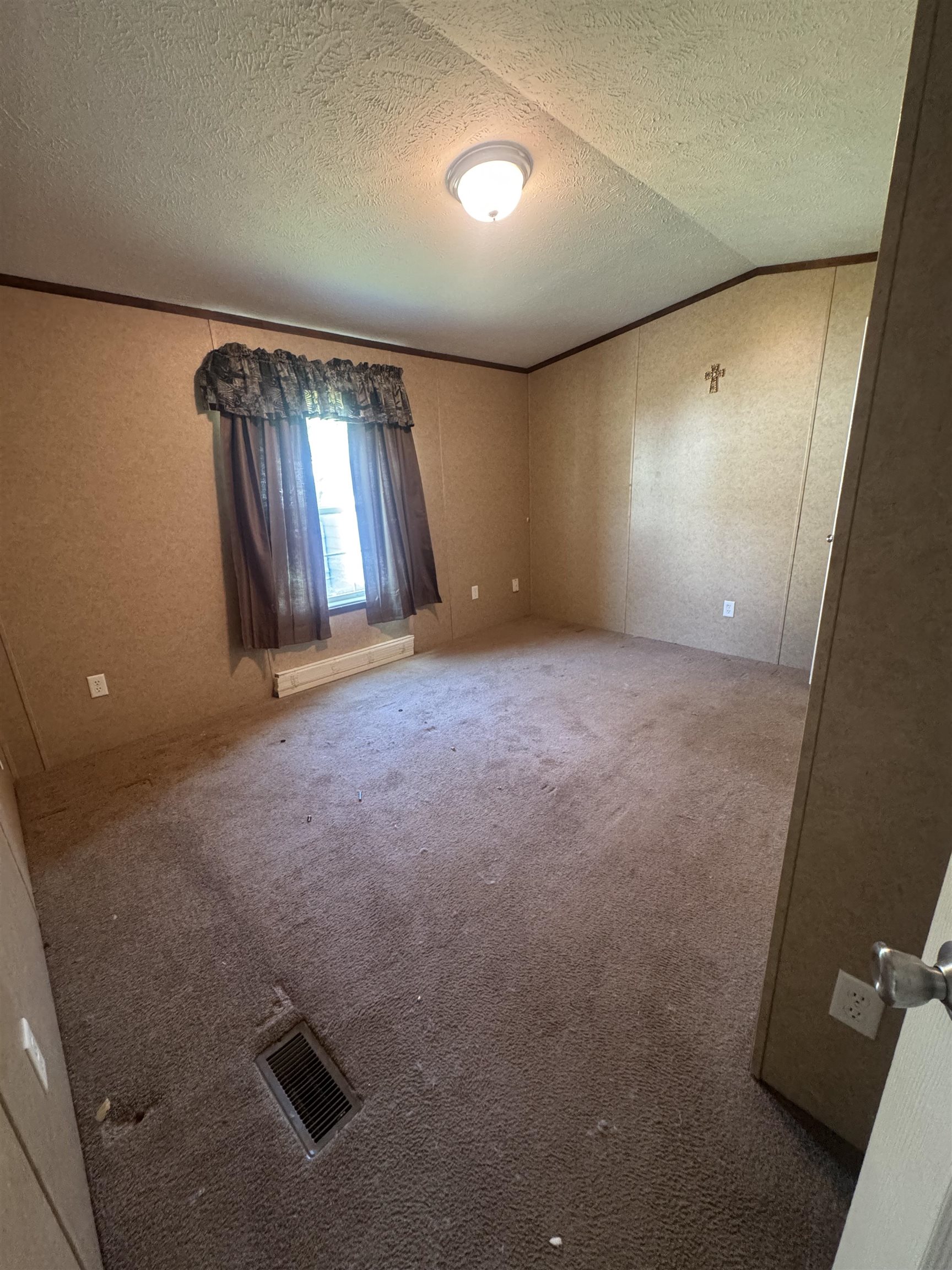 75 S Policy St #51, Salem, NH 03079