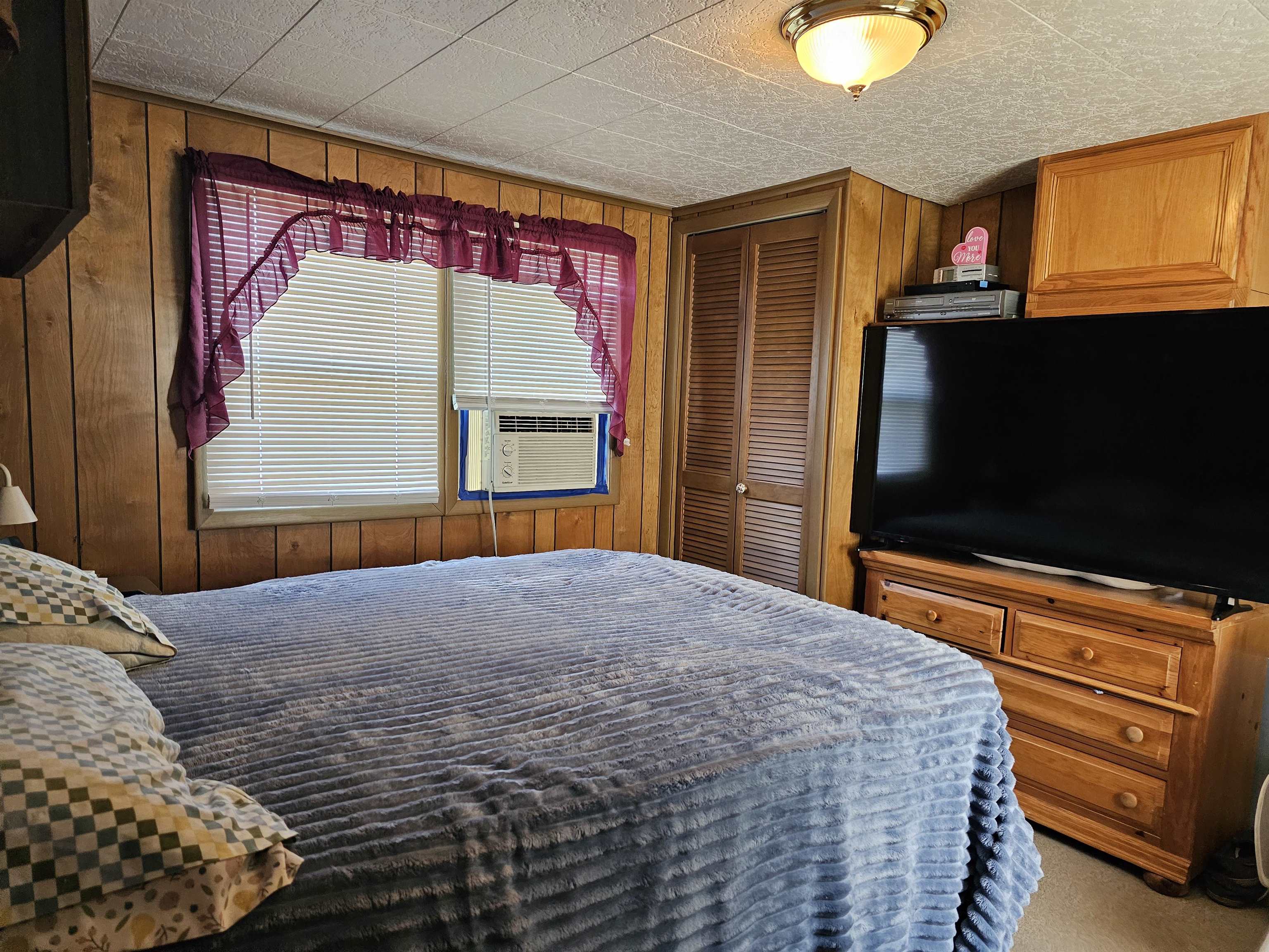 41 Hill Rd, Dummer, NH 03588