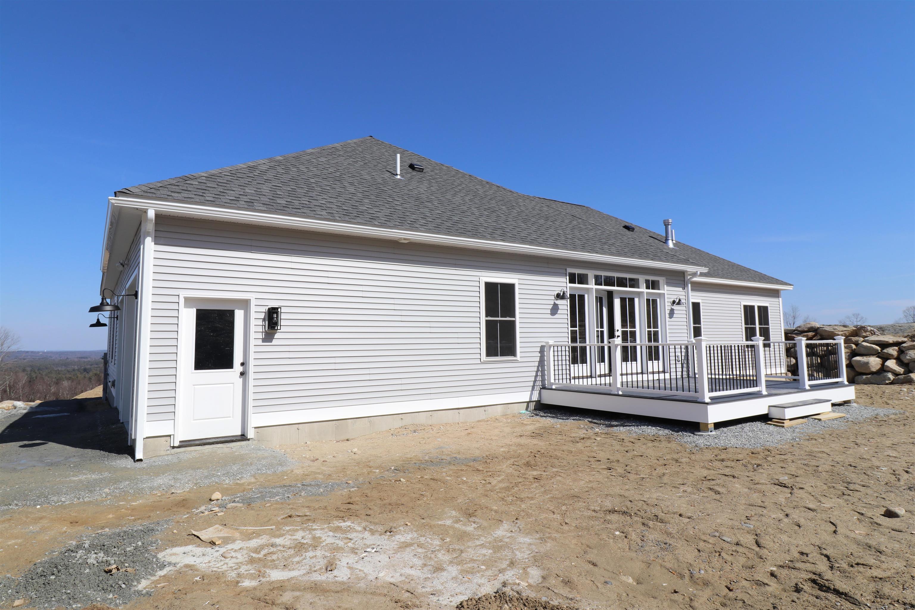 426 Grady Ln #34, Pembroke, NH 03275
