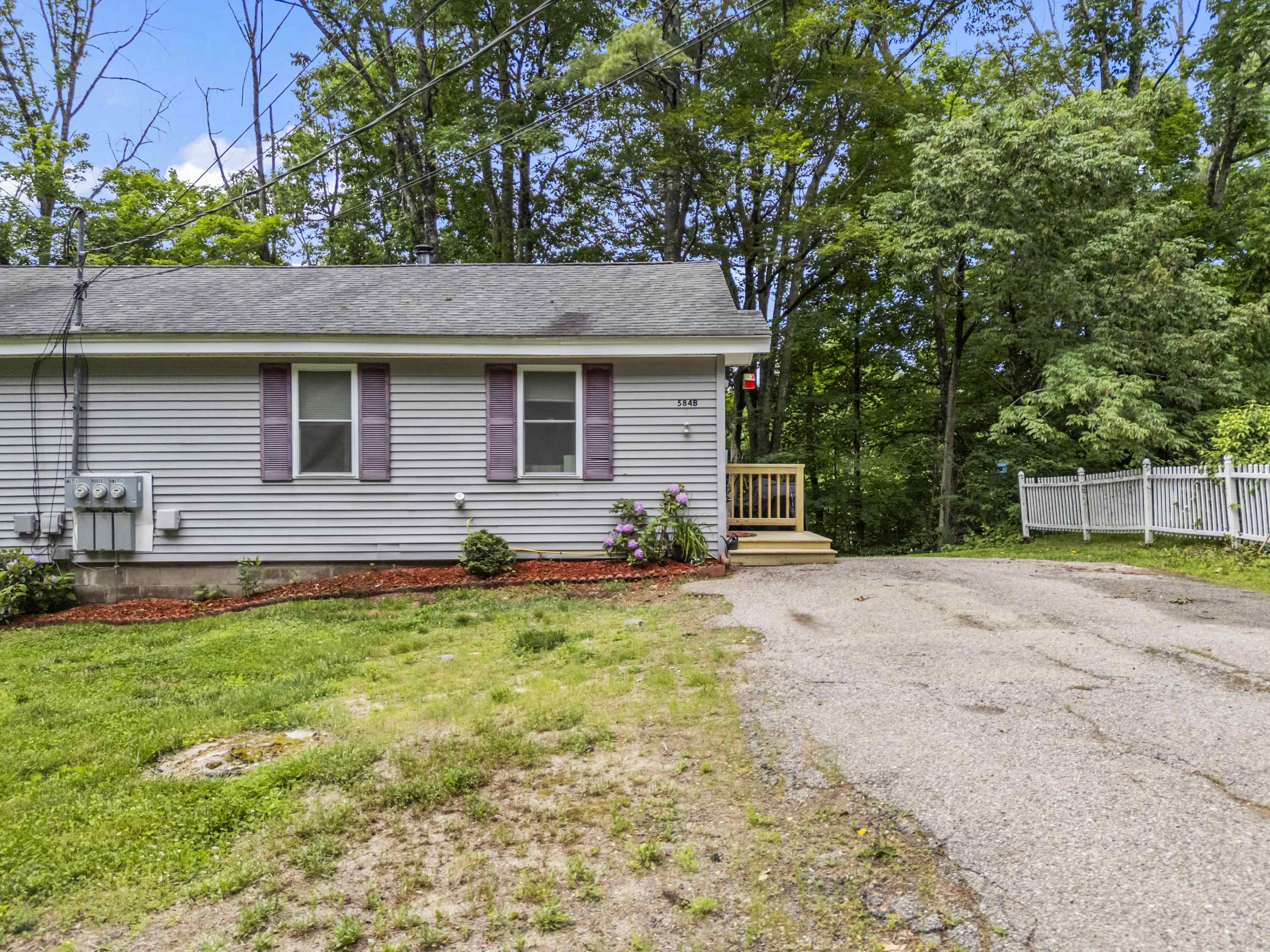 584 Chestnut Hill Rd, Farmington, NH 03835