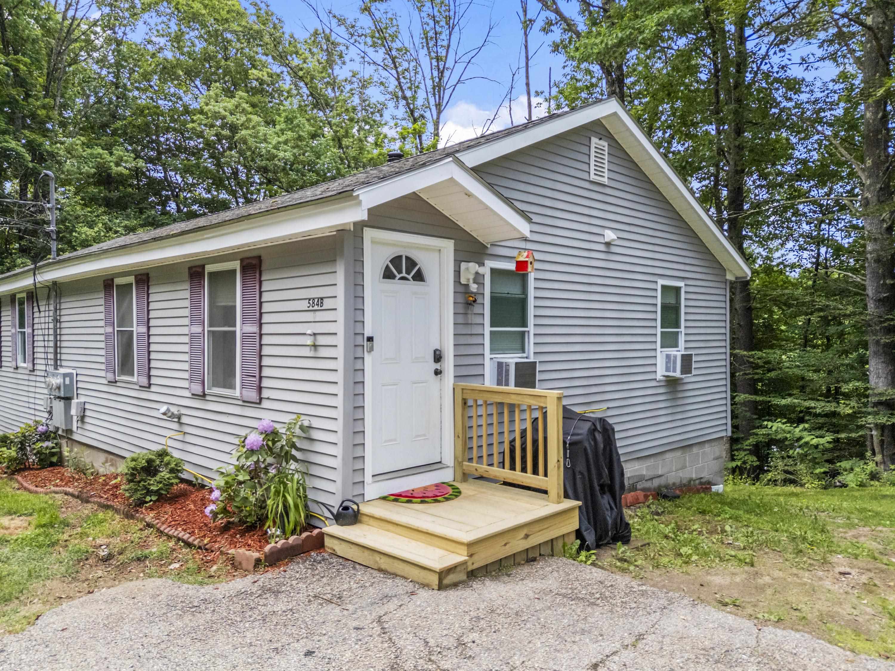 584 Chestnut Hill Rd, Farmington, NH 03835