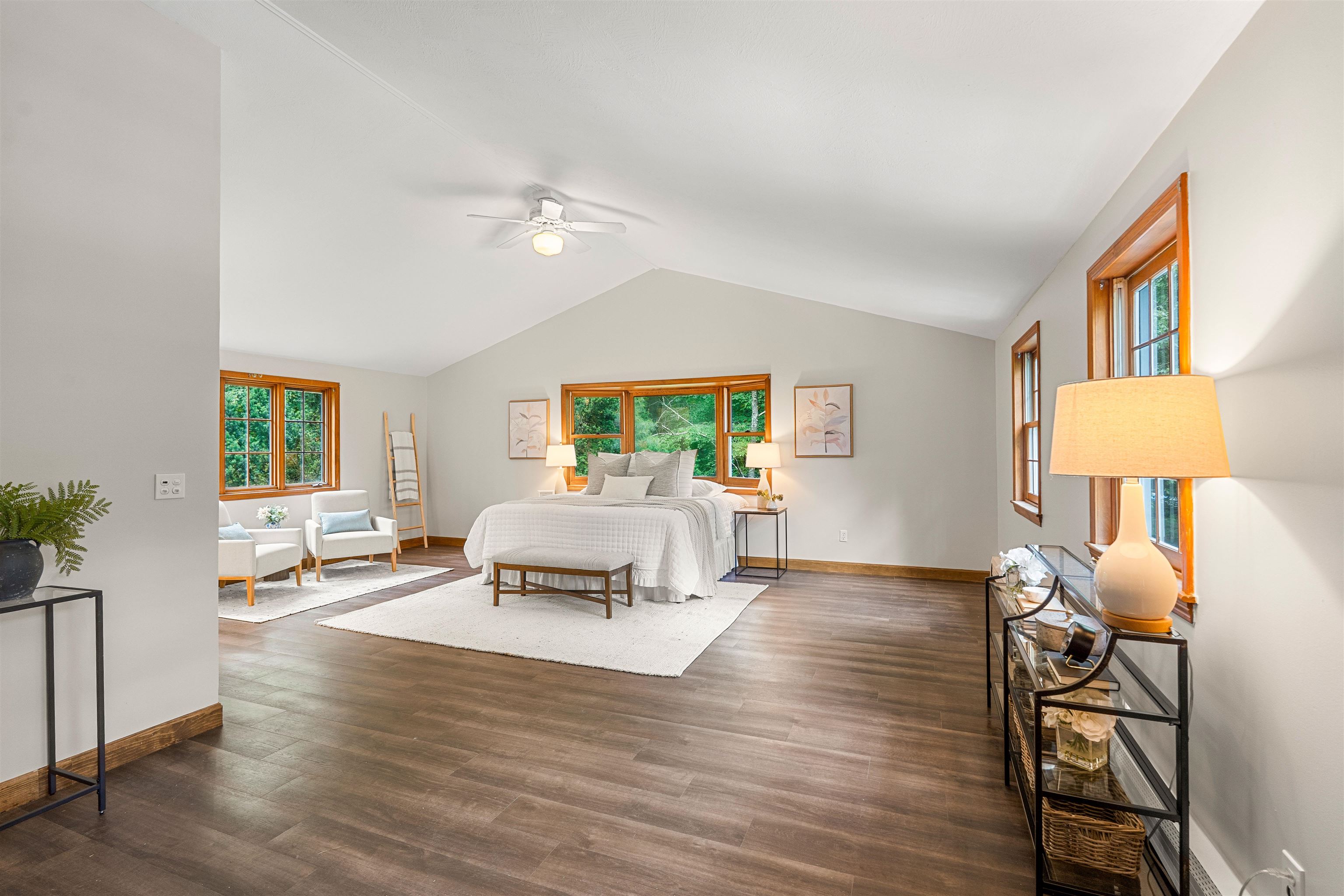 1 Danbury Cir, Amherst, NH 03031