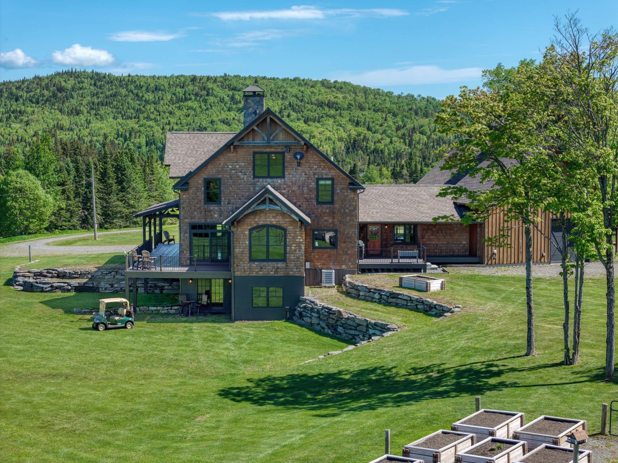 39 Ricker Rd, Clarksville, NH 03592