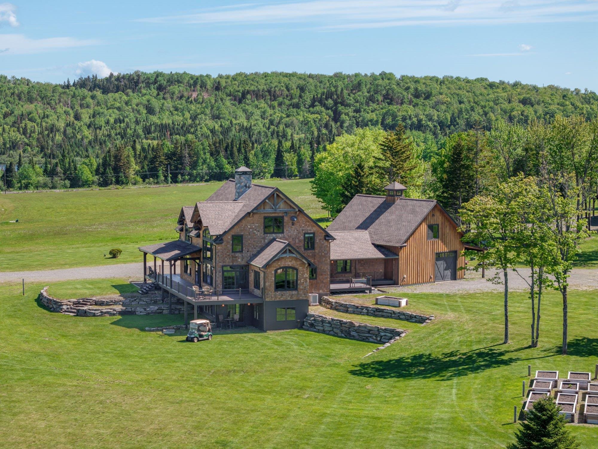 39 Ricker Rd, Clarksville, NH 03592
