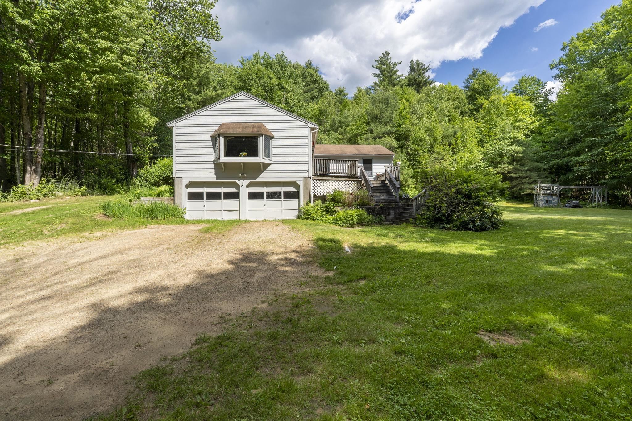 127 Mountain Rd, Deerfield, NH 03037