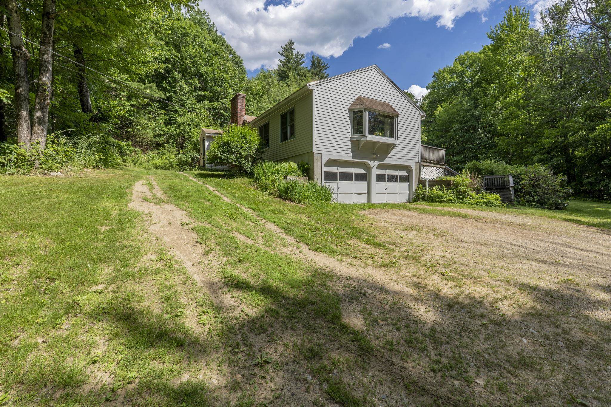 127 Mountain Rd, Deerfield, NH 03037