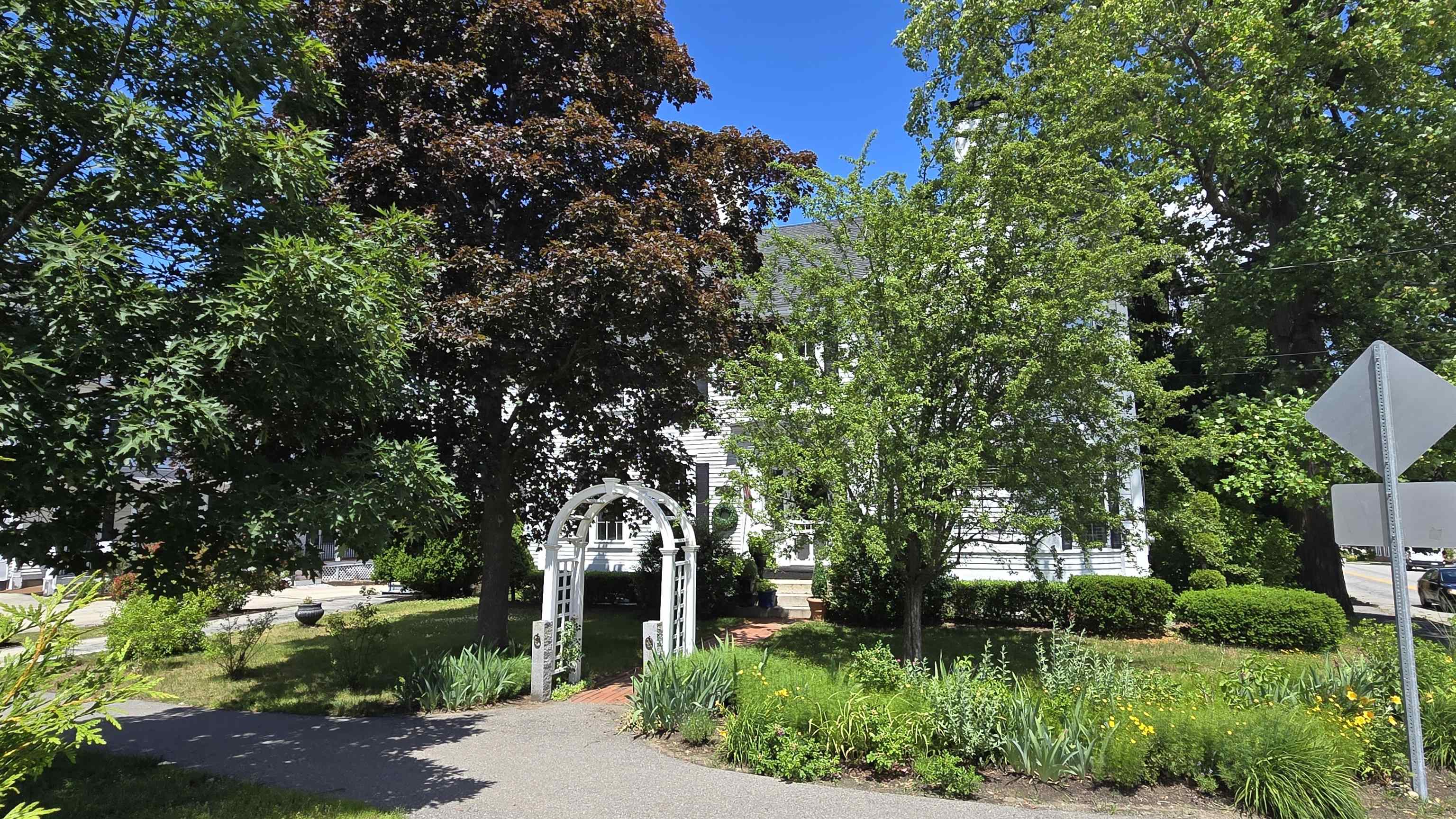 102 North State St, Concord, NH 03301