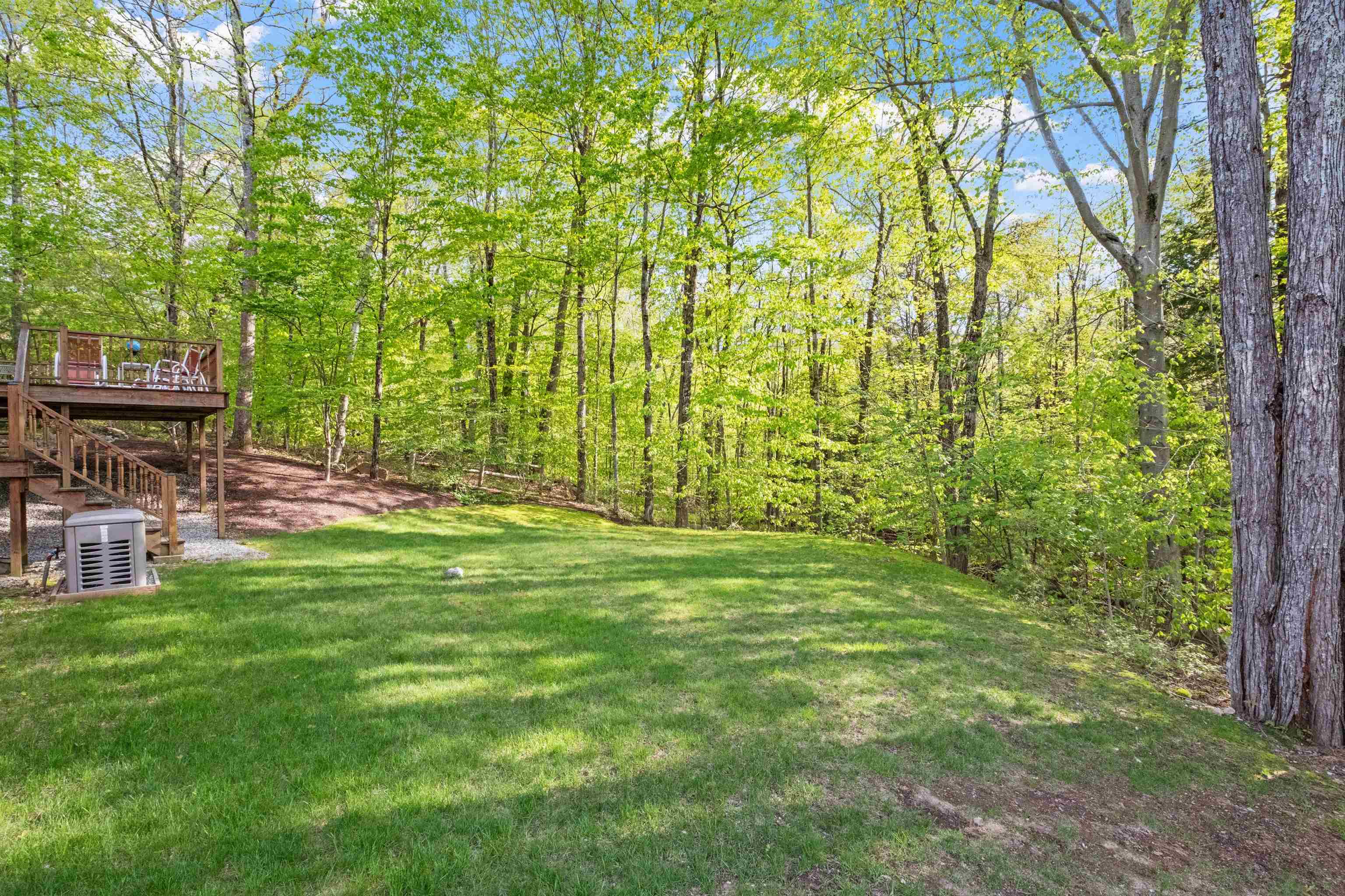 40 Lakewood Dr, Alton, NH 03810