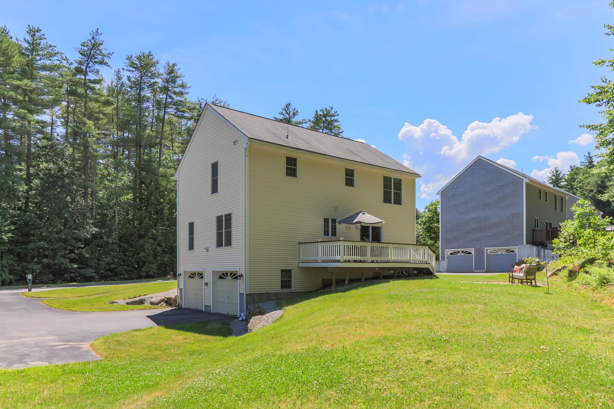 17 Jessica Dr, Merrimack, NH 03054