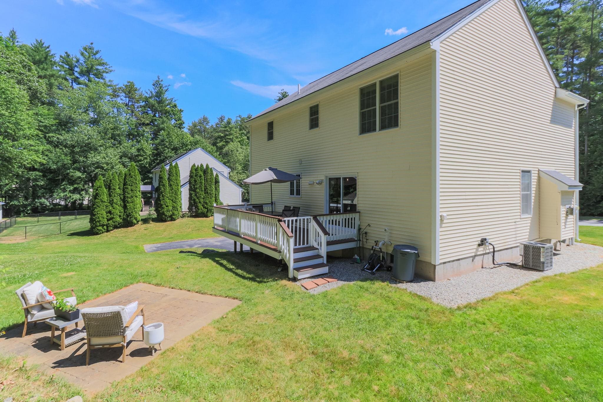 17 Jessica Dr, Merrimack, NH 03054