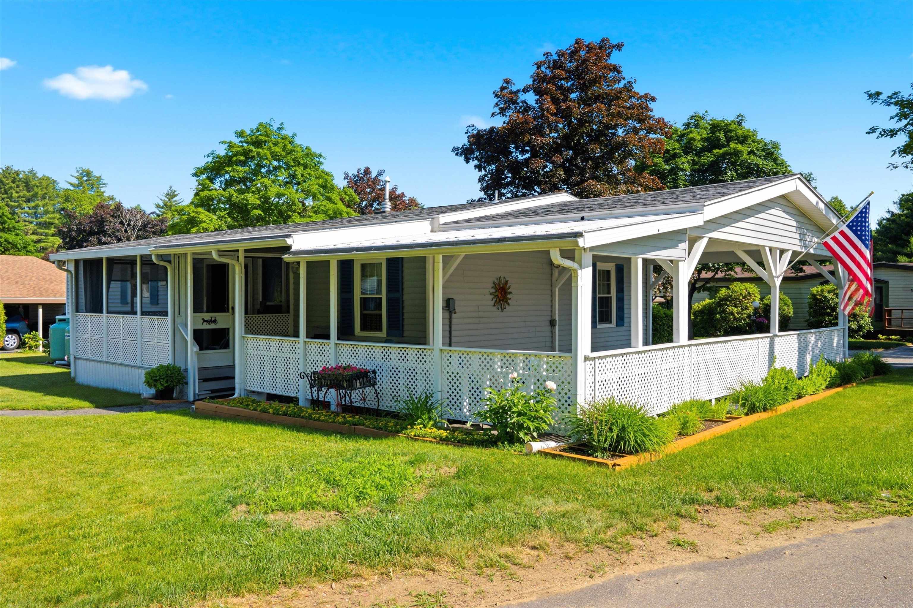 163 Donald Dr, Goffstown, NH 03045