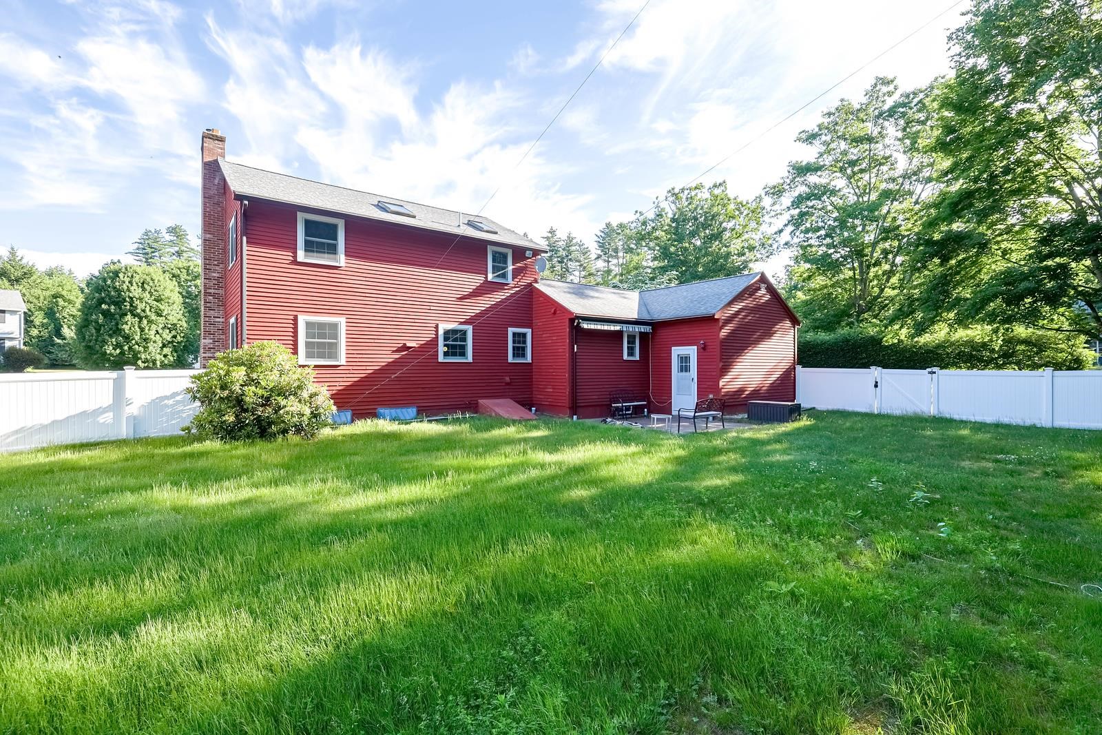 2 Short St, Merrimack, NH 03054