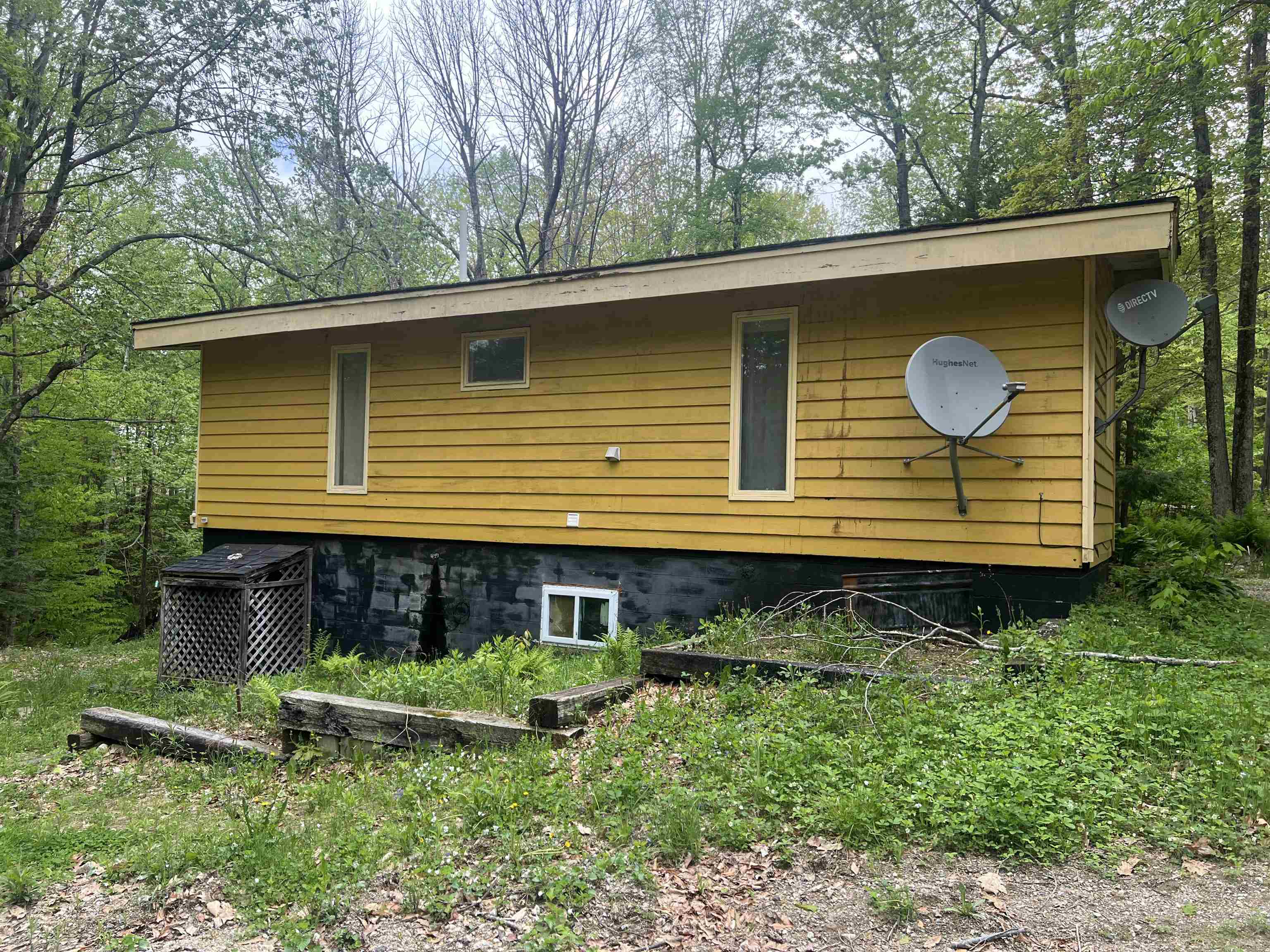 72 Mountain Dr, New Durham, NH 08355