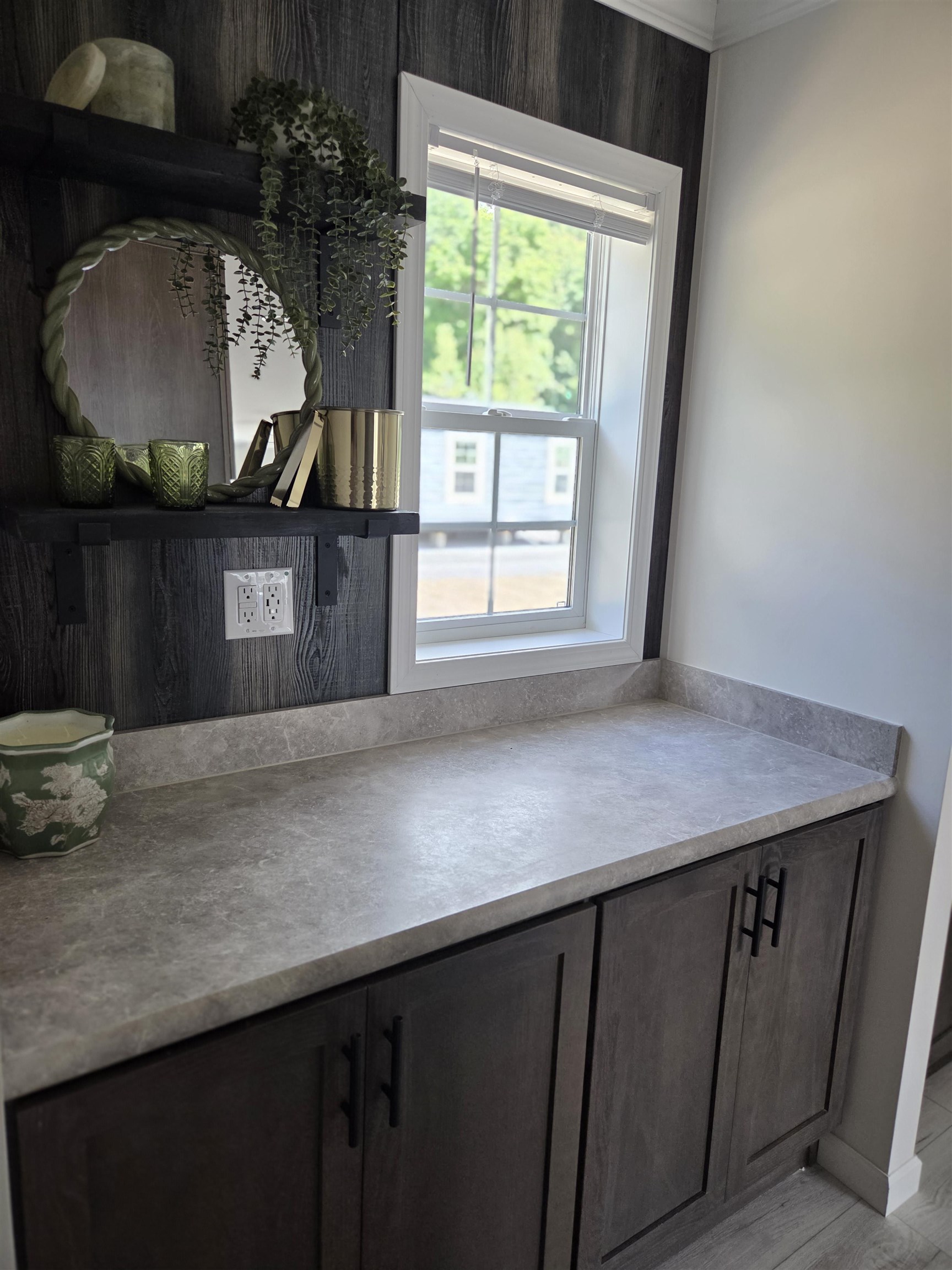 3 Quartz Way, Litchfield, NH 03052