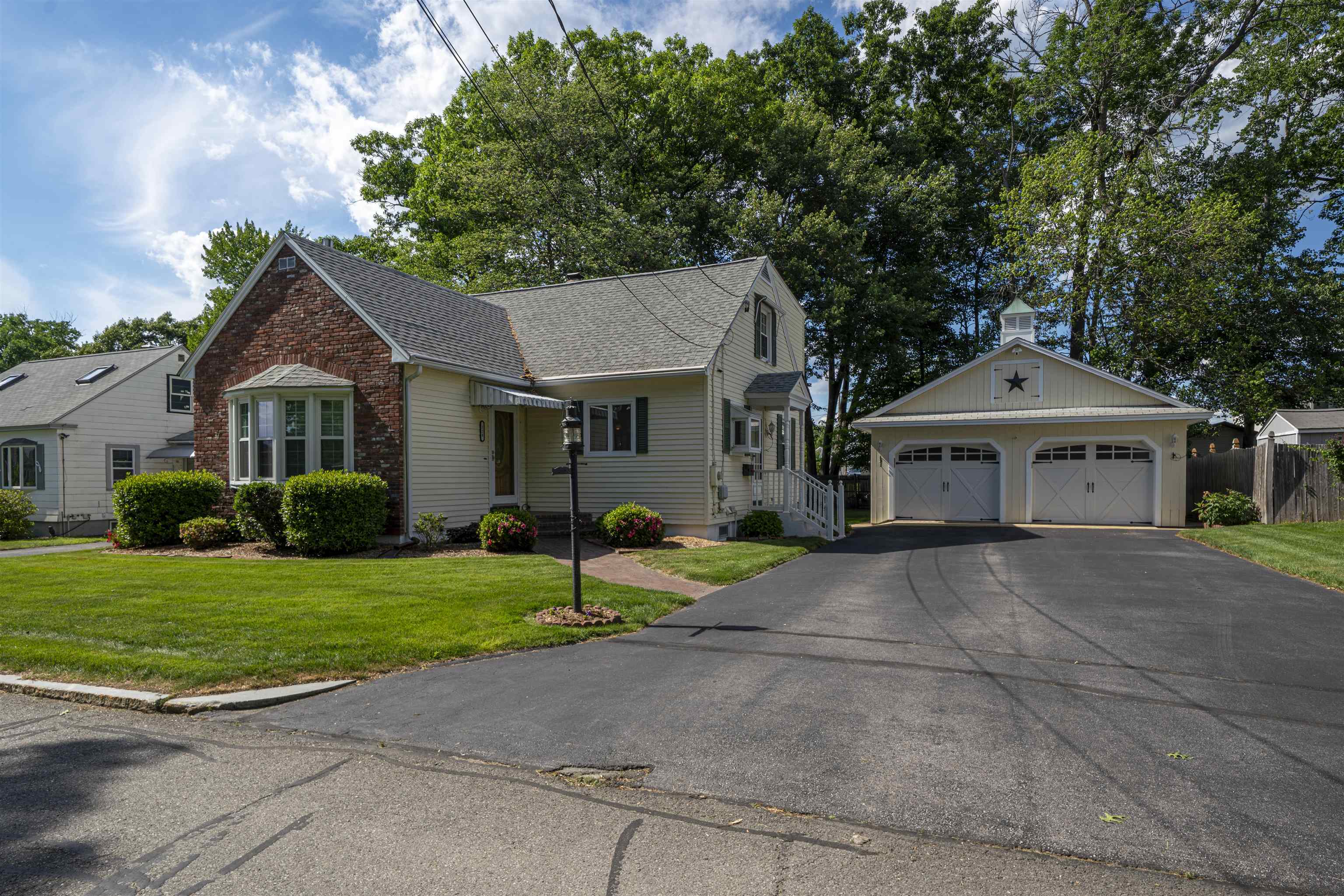 128 Holly Ave, Manchester, NH 03103