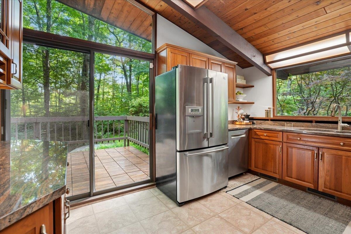 34 Van Dyke Rd, Hollis, NH 03049