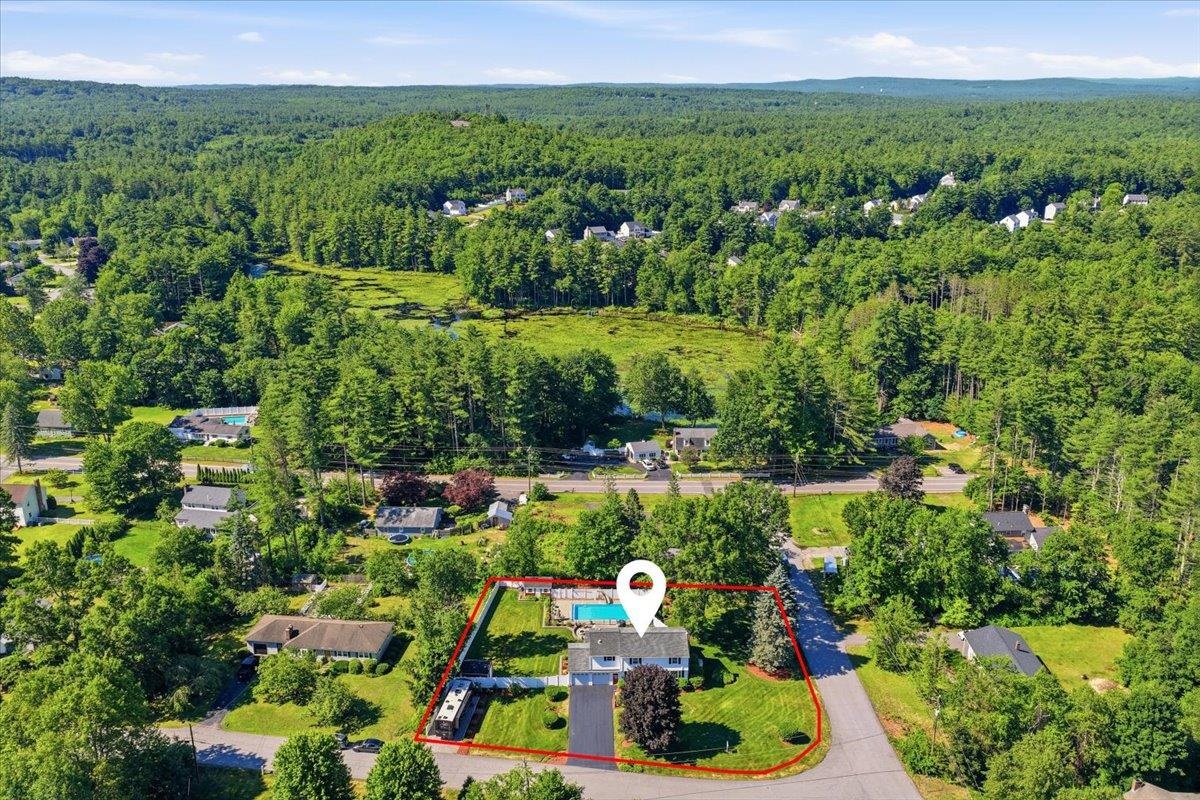 1 Valleyview Dr, Merrimack, NH 03054