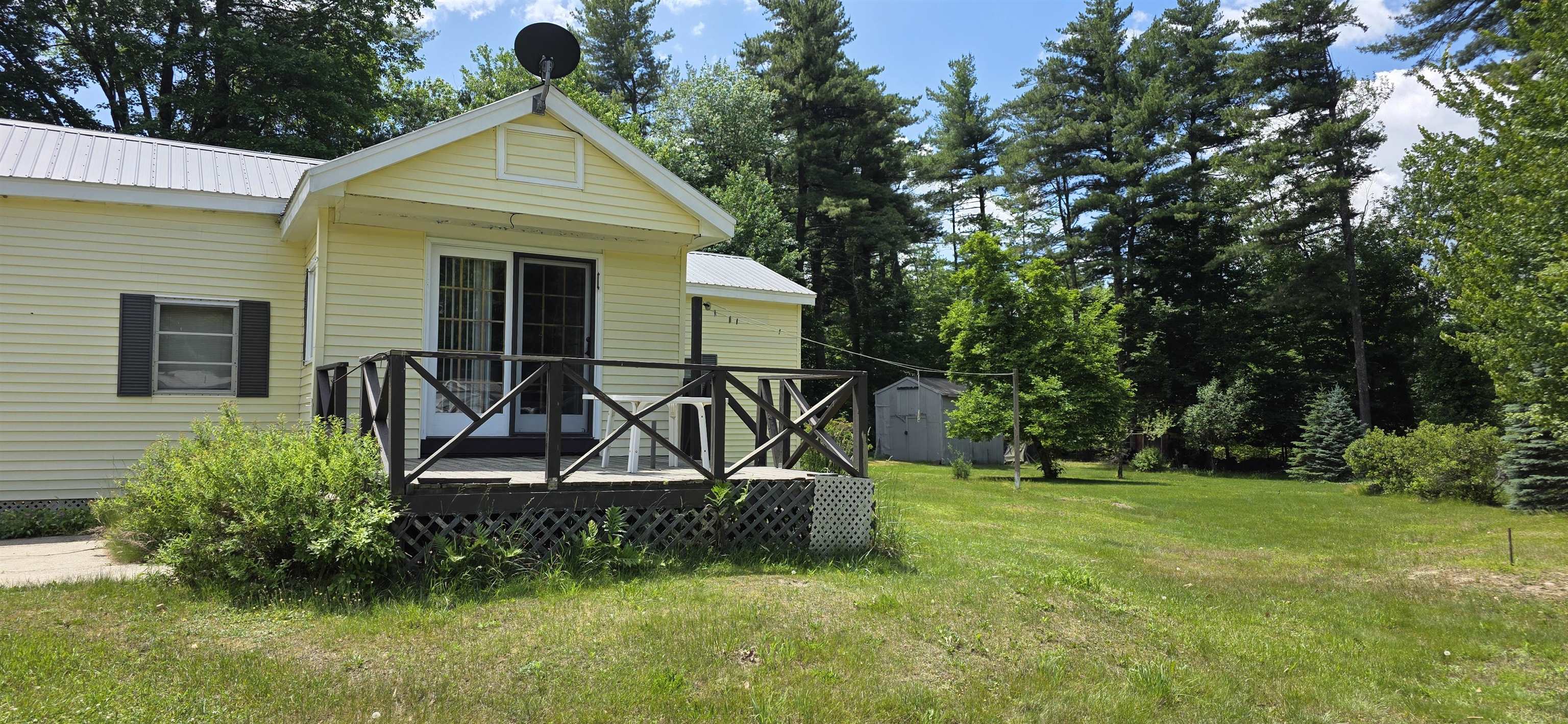 17 Mobile Coach Ln, Mont Vernon, NH 03057