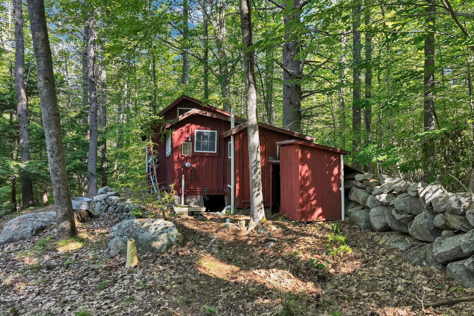 365 Middle Rd, Tuftonboro, NH 03816
