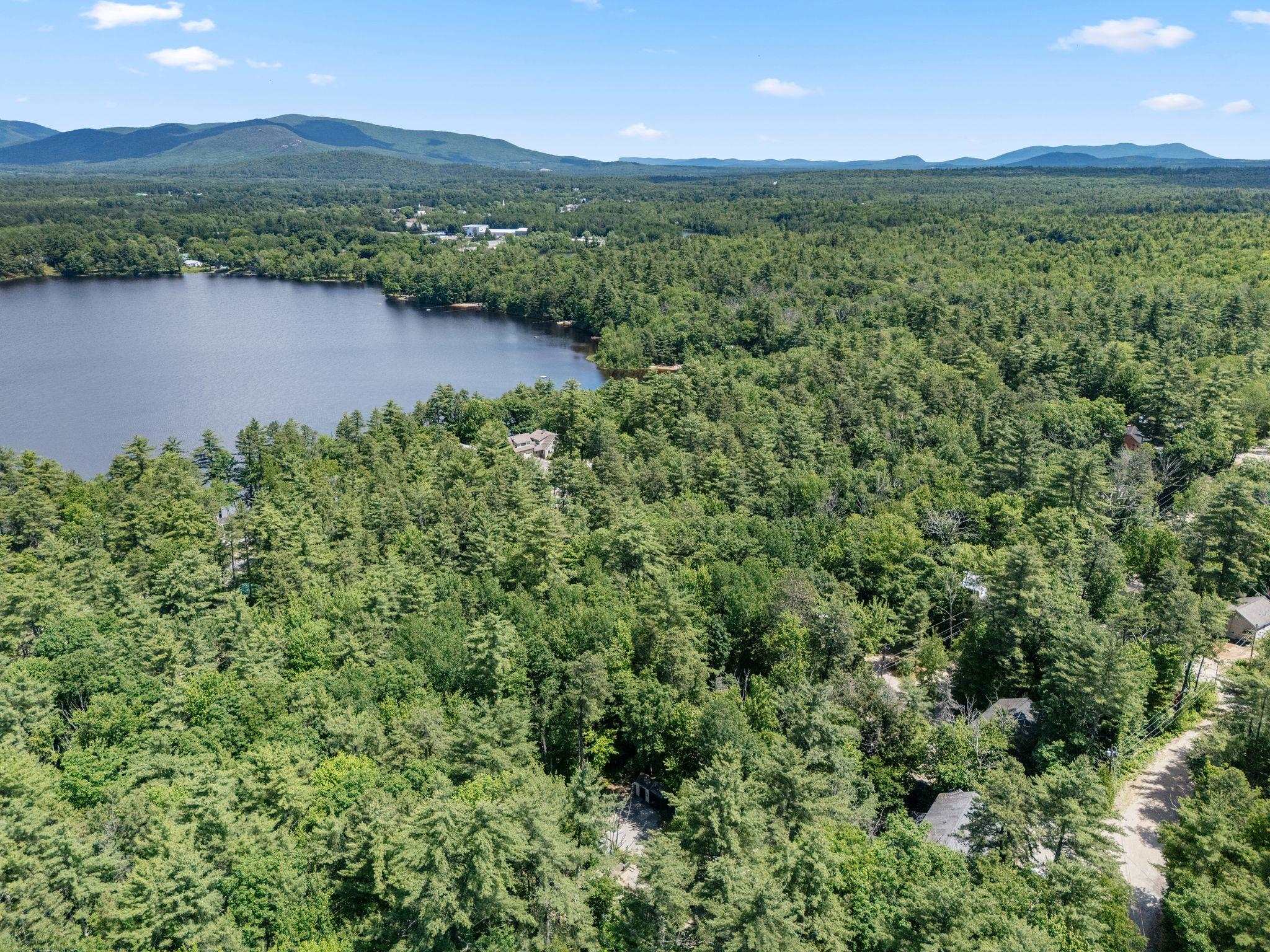 170 Mountain View Dr, Conway, NH 03818
