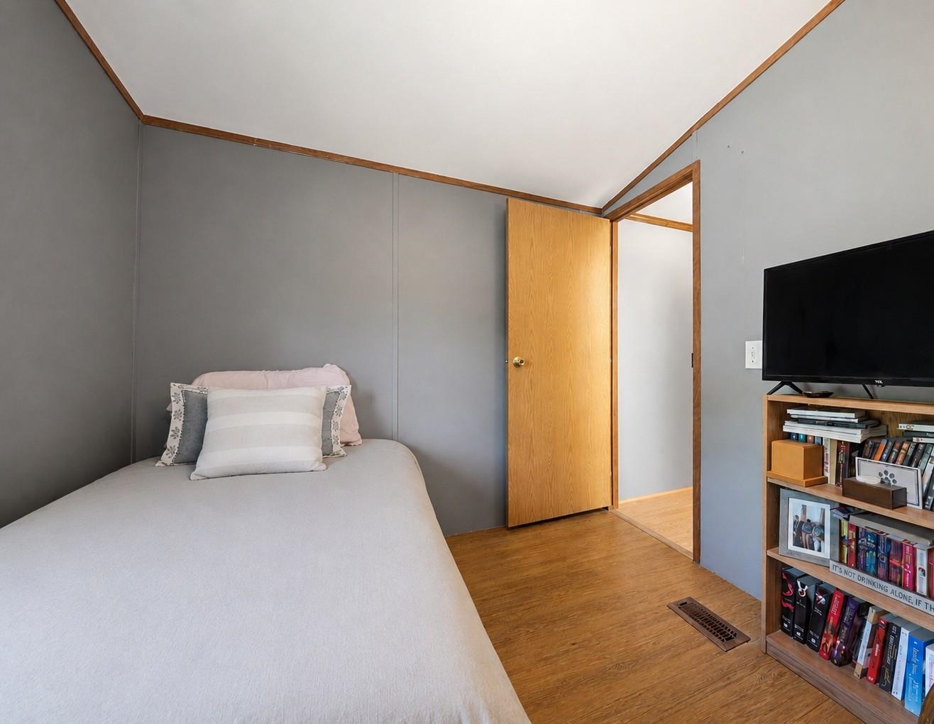 20 Center Ct, Epping, NH 03042
