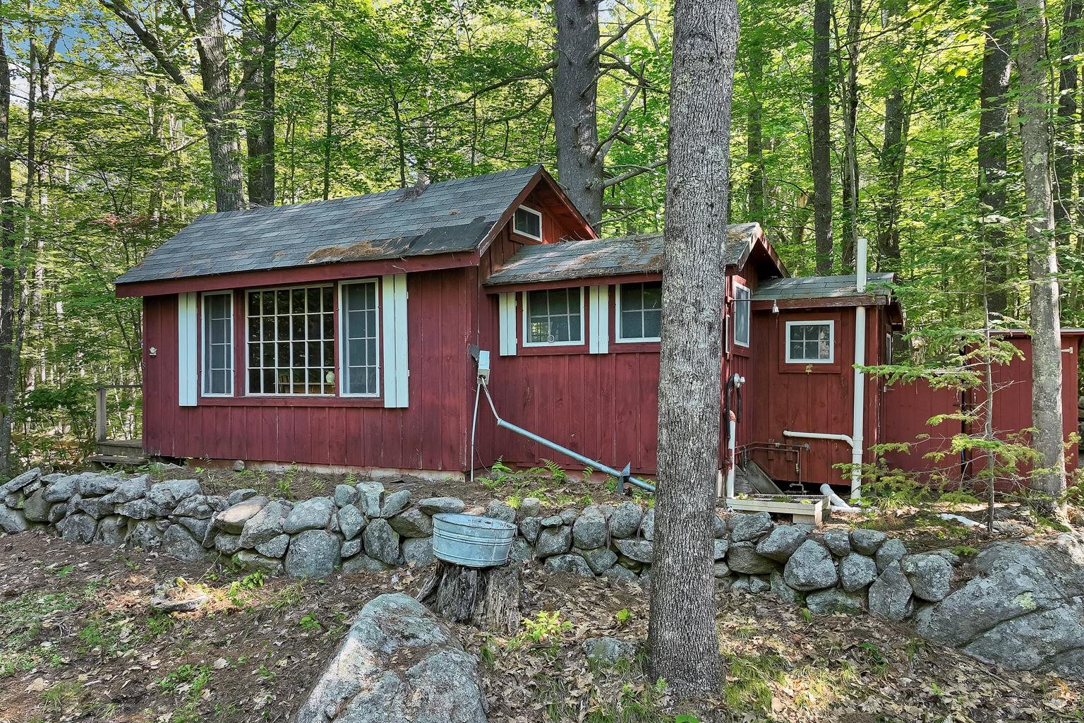 365 Middle Rd, Tuftonboro, NH 03816