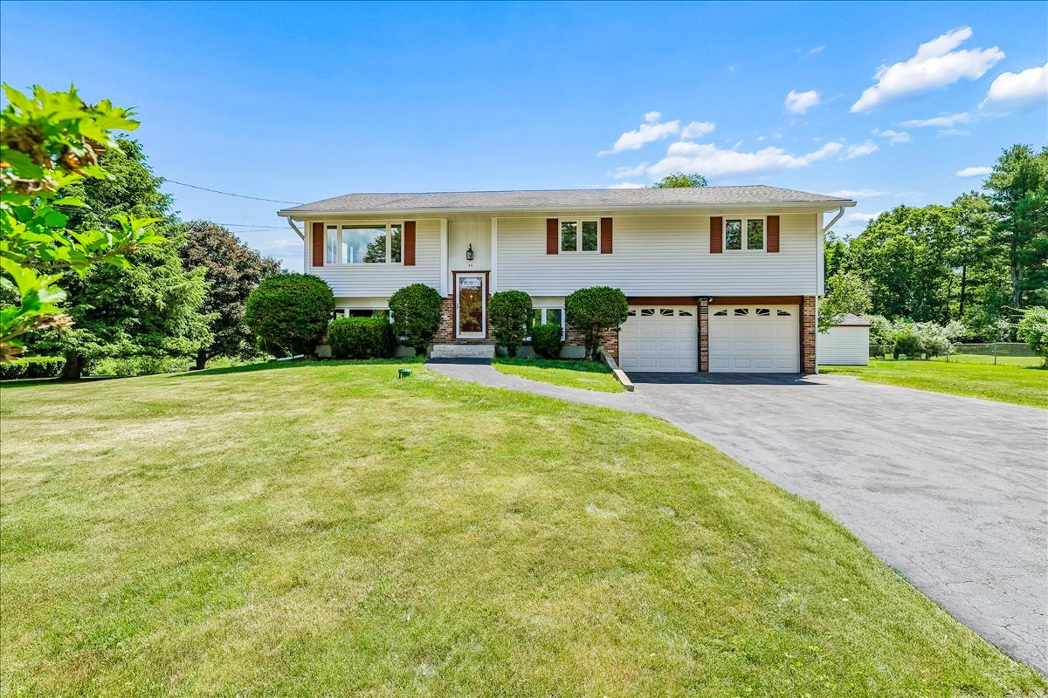 46 Liberty Hill Rd, Bedford, NH 03110