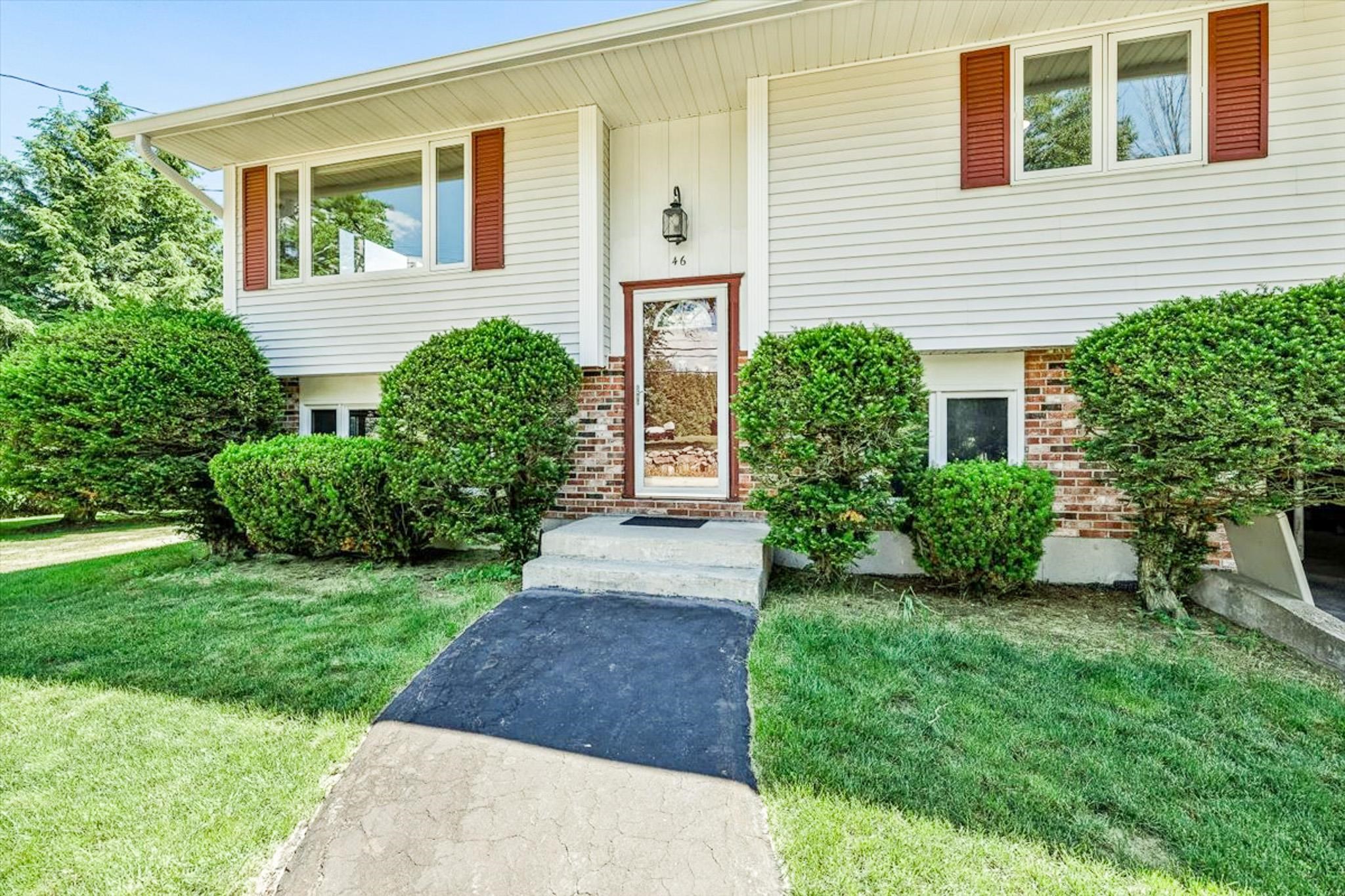 46 Liberty Hill Rd, Bedford, NH 03110